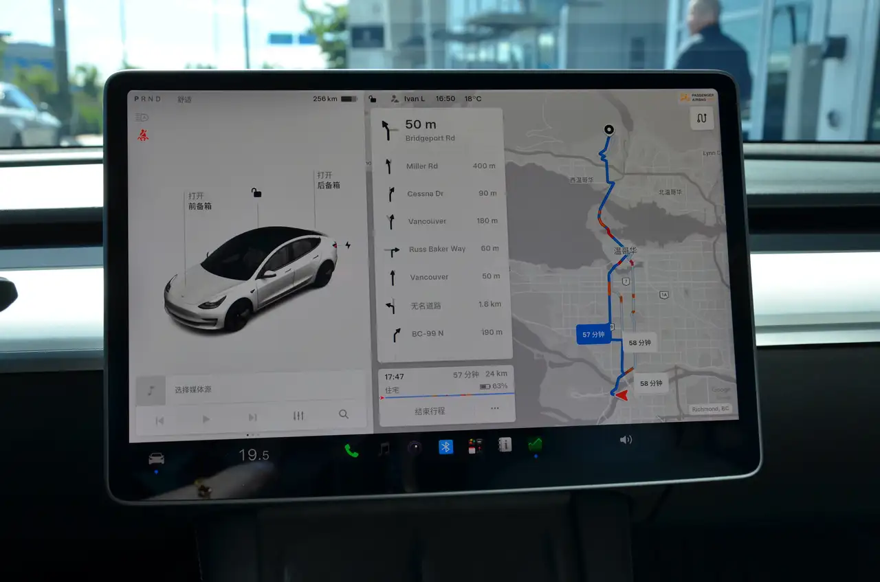 Tesla Model 3 fotografie Tesla Model 3