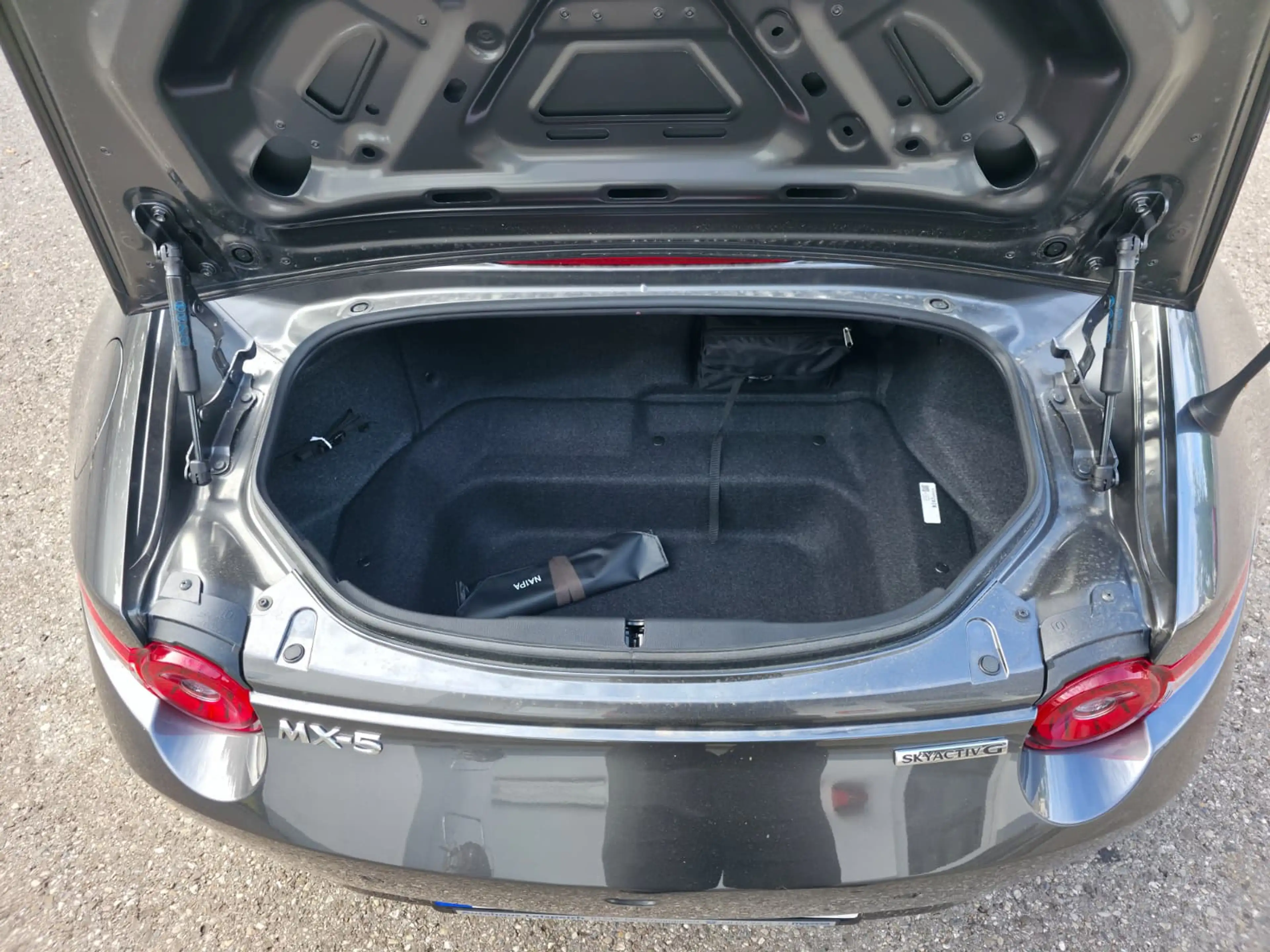 Mazda MX-5 1.5L SKYACTIV-G (132 hp) MX-5 Exclusive,Rückfahrka — photo 11