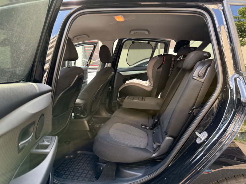BMW 218 NAVI-7-SITZE-NAVI-AUTOMATIK-SHZ — photo 8