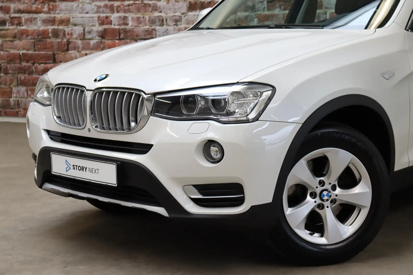 BMW X3 xDrive20i High Executive xLine Automaat / Trekhaak Wit - 2