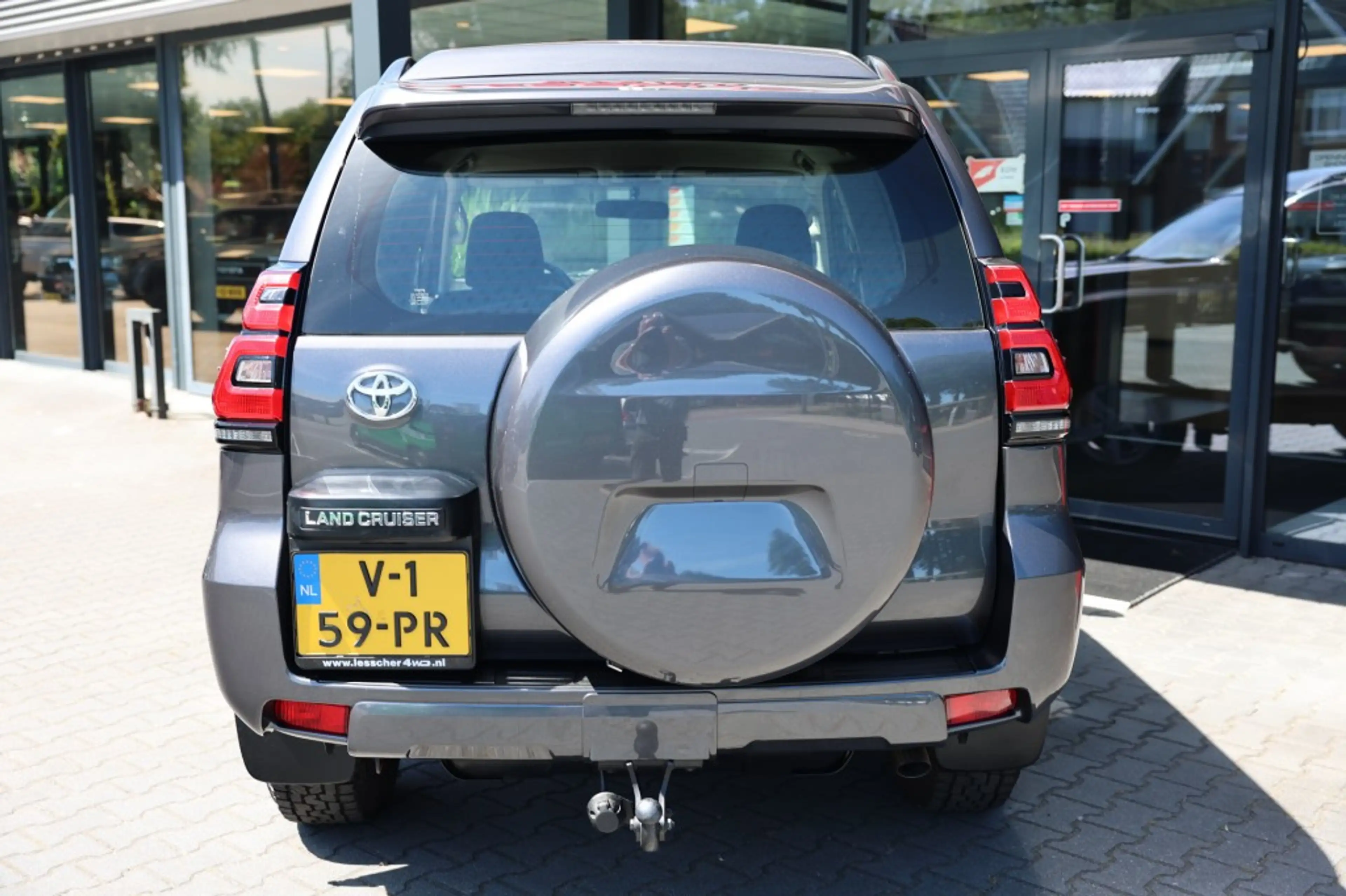 Toyota Land Cruiser 2.8 D-4D 3DRS COMFORT A/T VAN — photo 5