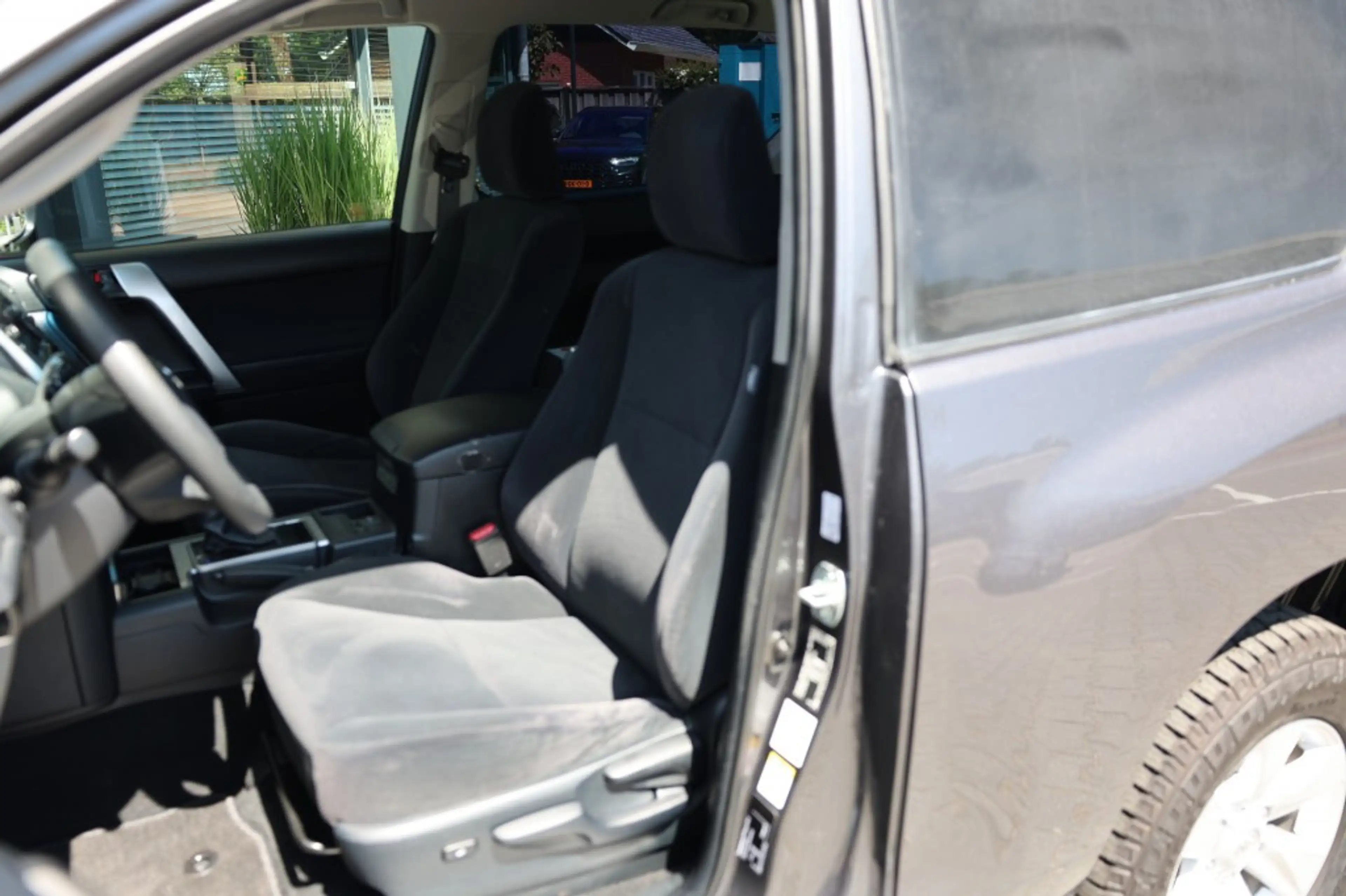 Toyota Land Cruiser 2.8 D-4D 3DRS COMFORT A/T VAN — photo 7
