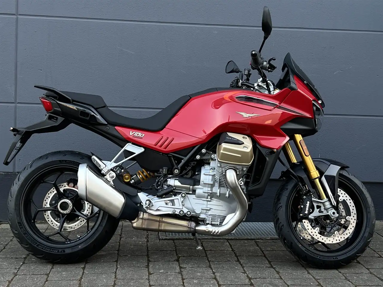 Moto Guzzi V 100