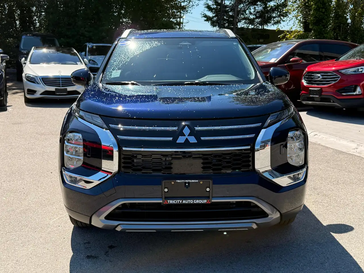 Mitsubishi Outlander снимка Mitsubishi Outlander