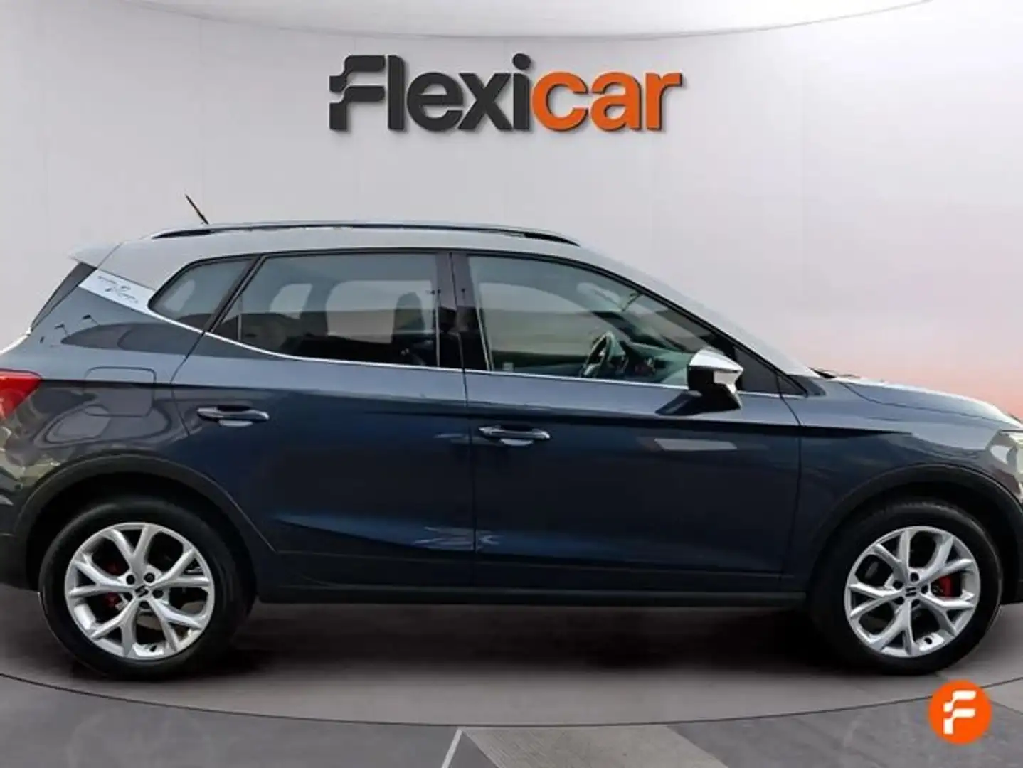 SEAT Arona 1.5 TSI 110kW (150CV) DSG FR XL Grijs - 2