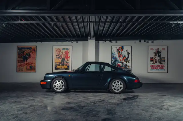 Porsche 964 CARRERA 4 COUPE / 116795 KM! / MARINE BLUE METALLIC / SUNROOF