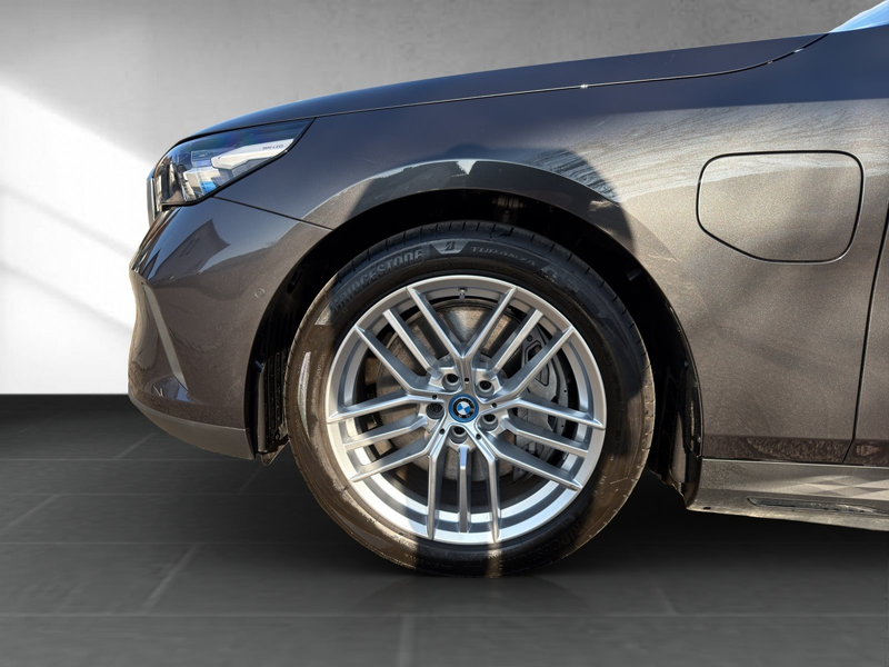 BMW 550 e xDrive 19" FahrwerkPro 360° Ab 715€mtl.oAZ — photo 8