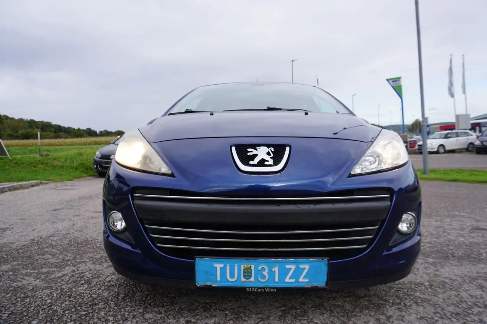Peugeot 207 1.6 16V VTi Active Blau - 1