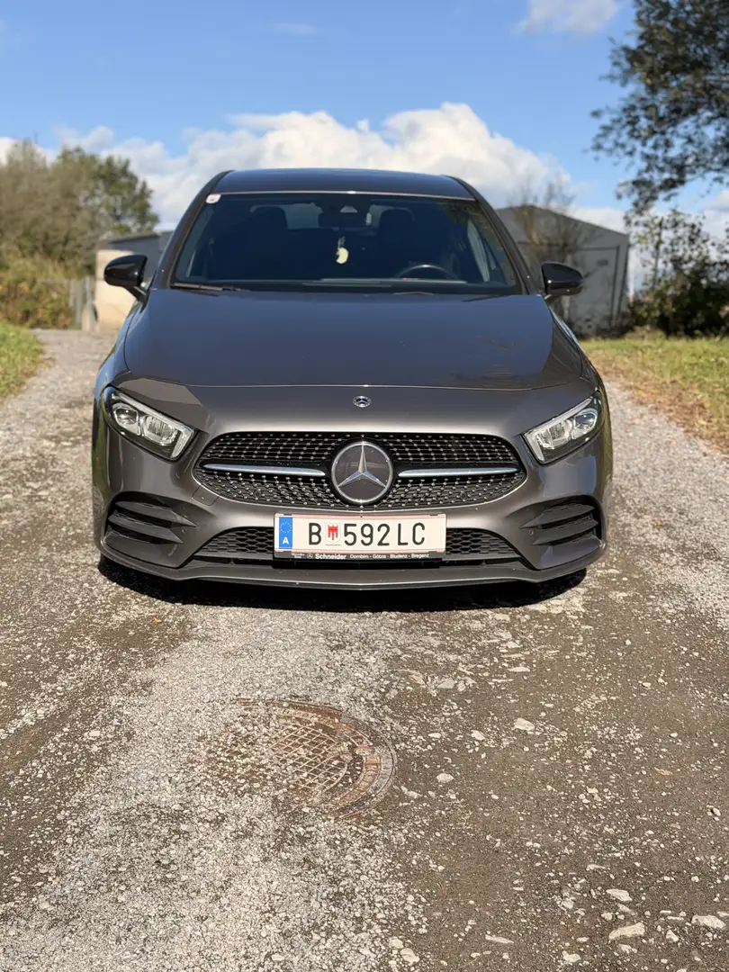 Mercedes-Benz A 180 Mercedes-Benz A 180 d AMG Line - 1