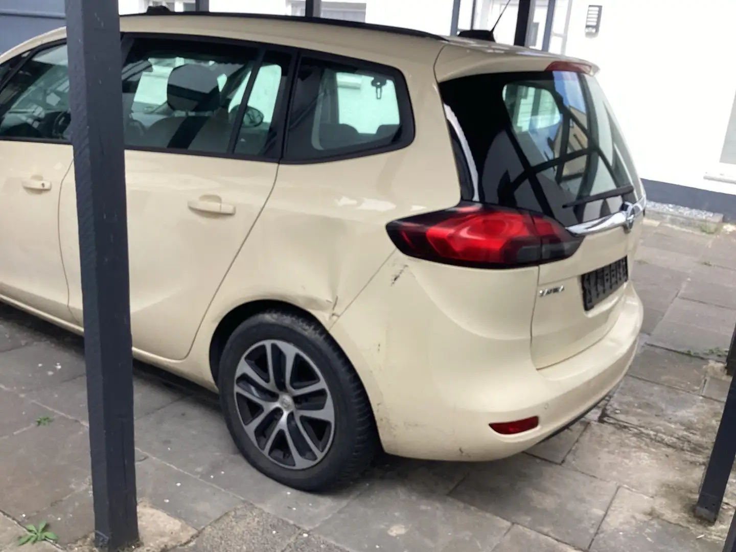 Opel Zafira 120 Jahre Gelb - 2