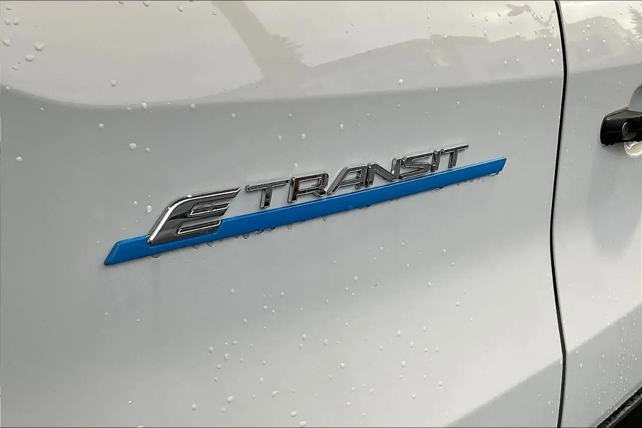 Ford E-Transit снимка Ford E-Transit