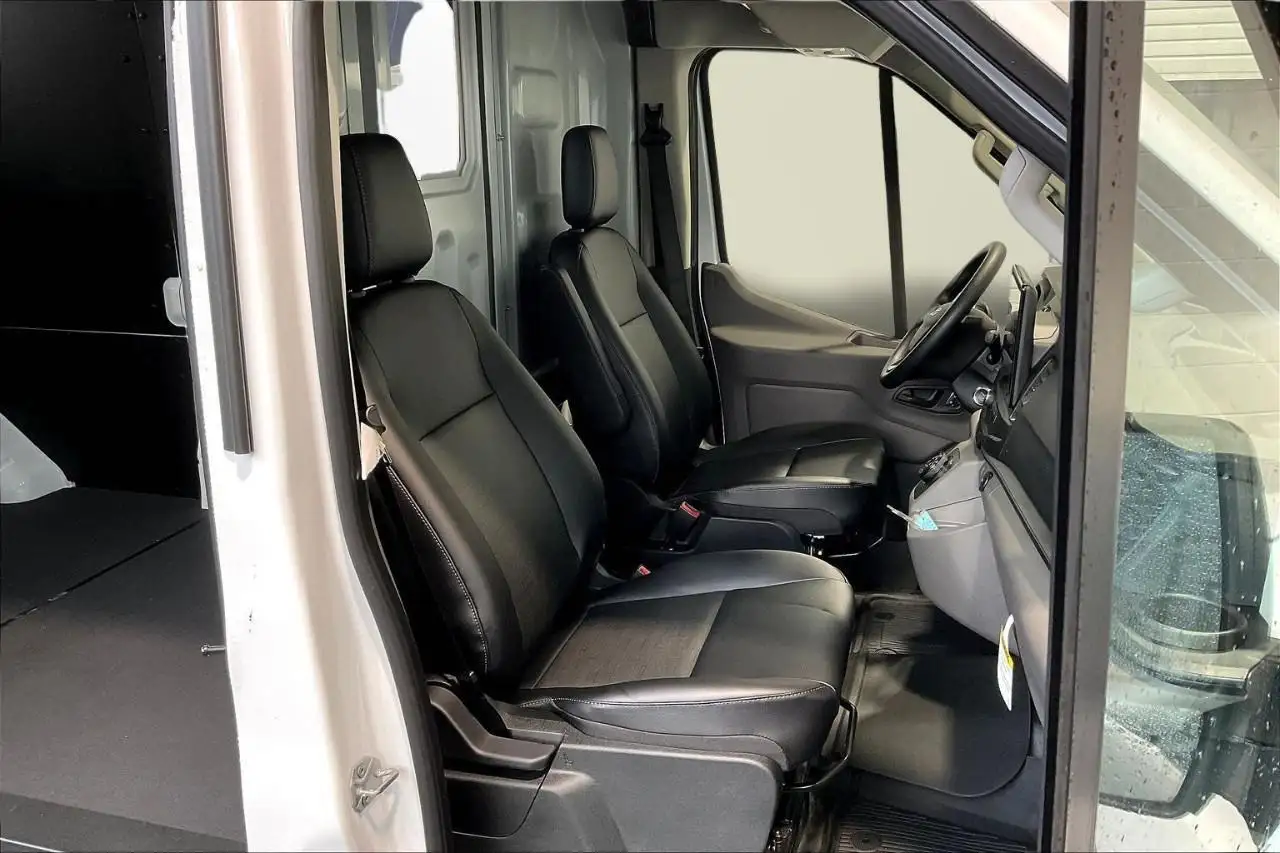 Ford E-Transit снимка Ford E-Transit