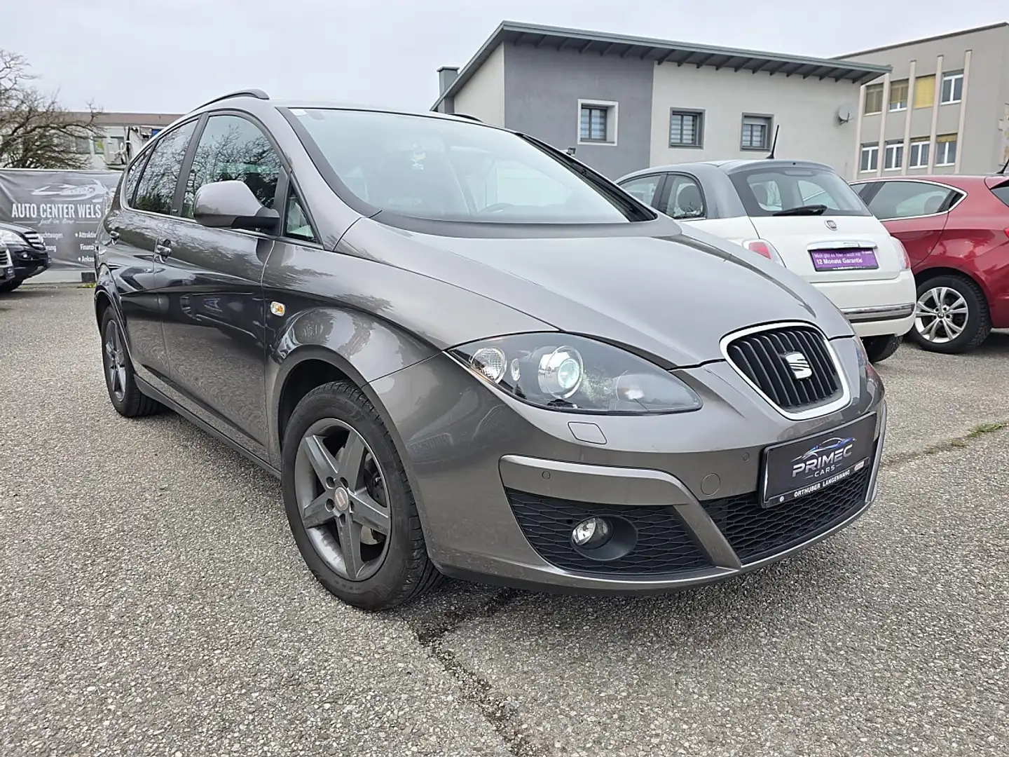 SEAT Altea XL ChiliTech 1,6 TDi CR DSG Braun - 1