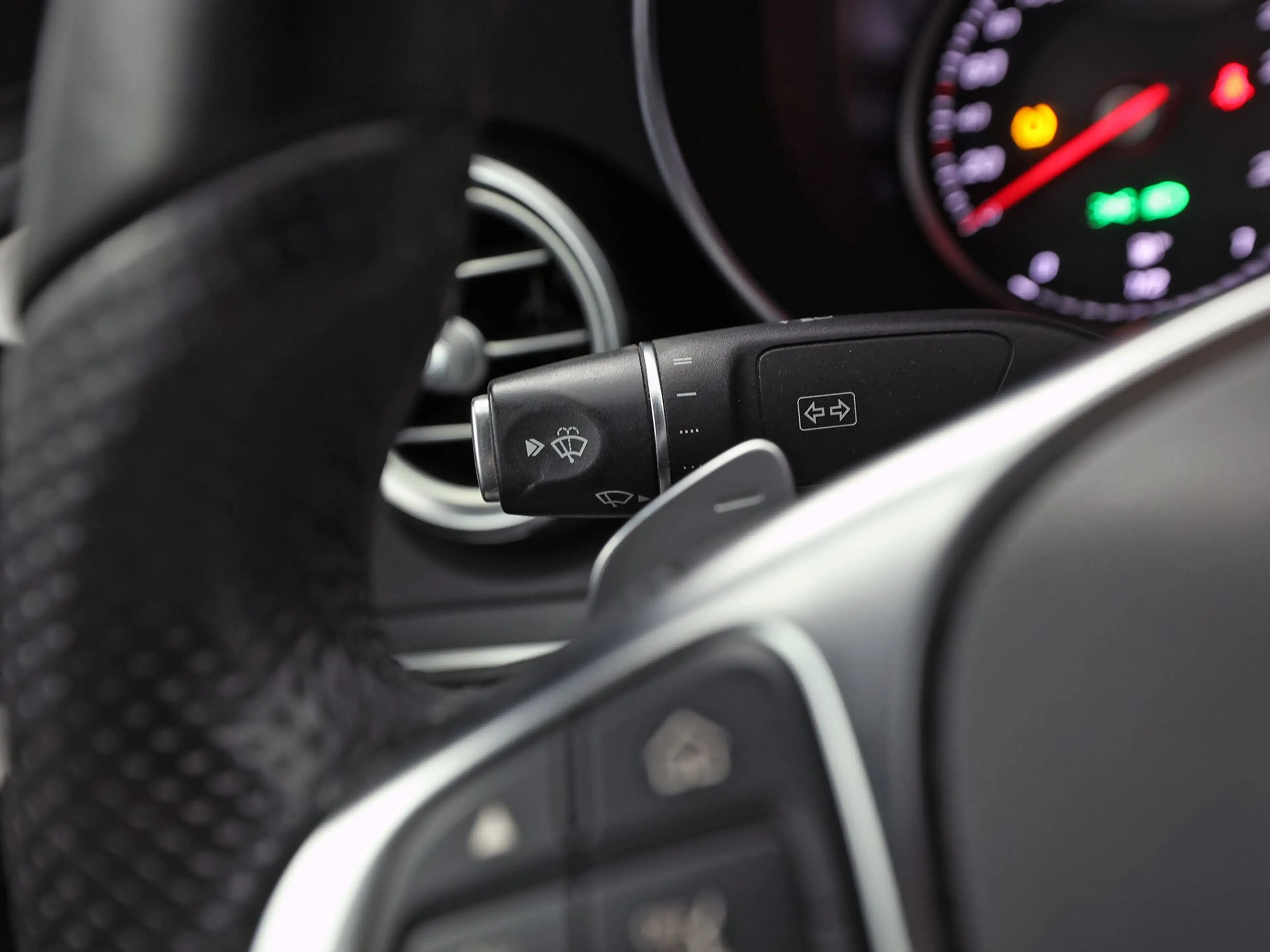 Mercedes-Benz C 180 AMG Sport 156Pk Automaat (NAVIGATIE, CAMERA, LEDER — photo 24