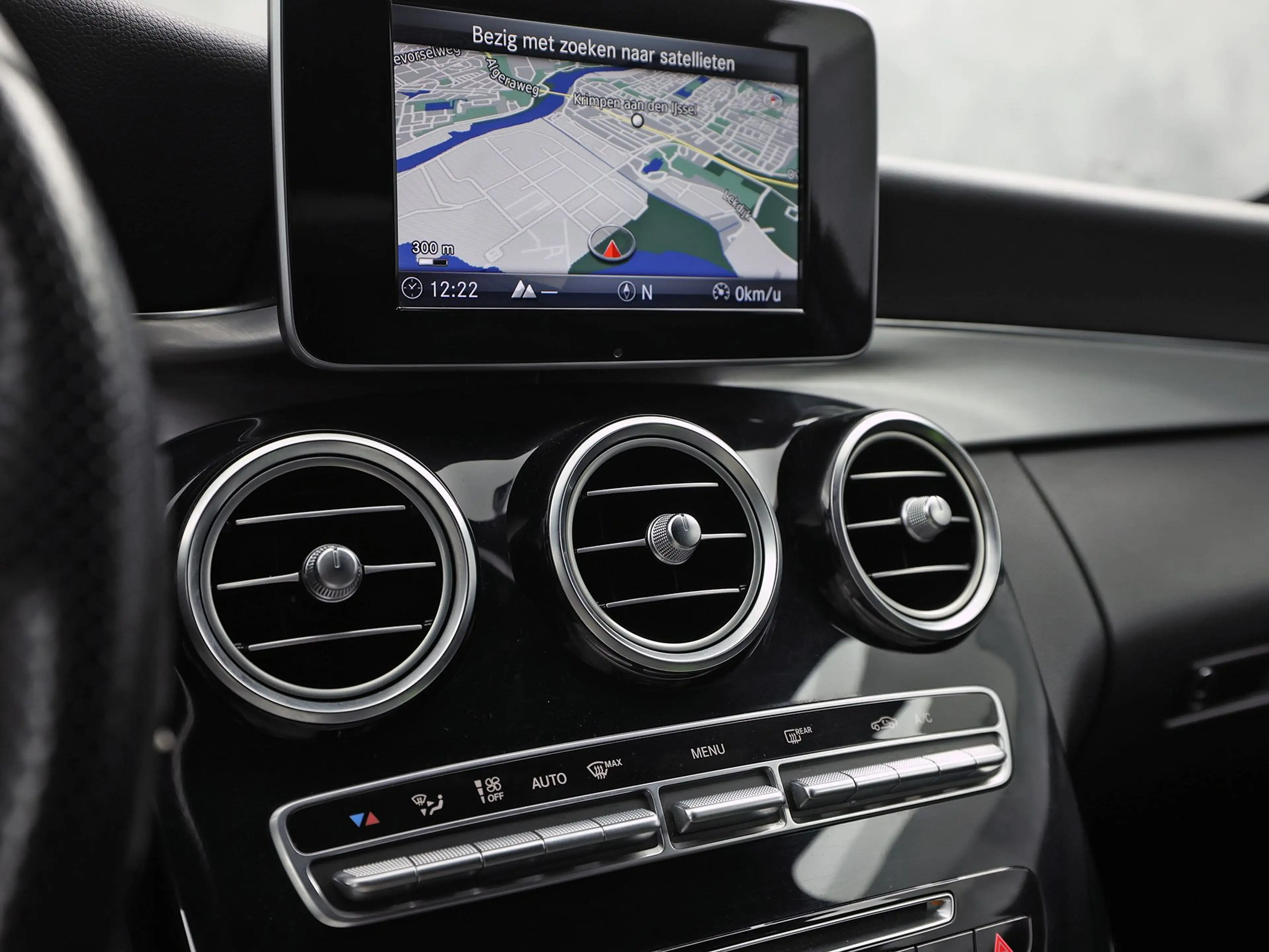 Mercedes-Benz C 180 AMG Sport 156Pk Automaat (NAVIGATIE, CAMERA, LEDER — photo 27
