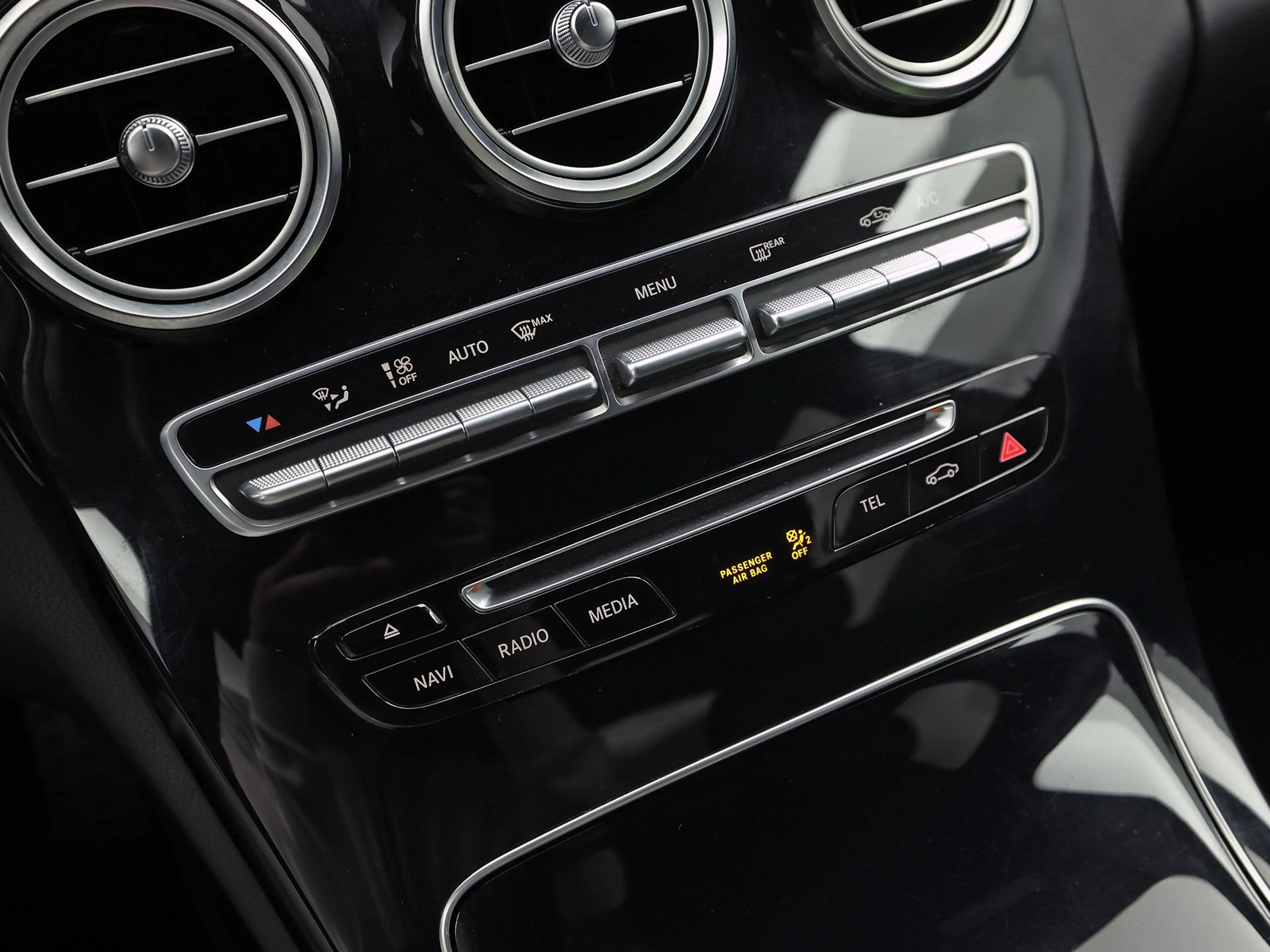 Mercedes-Benz C 180 AMG Sport 156Pk Automaat (NAVIGATIE, CAMERA, LEDER — photo 20