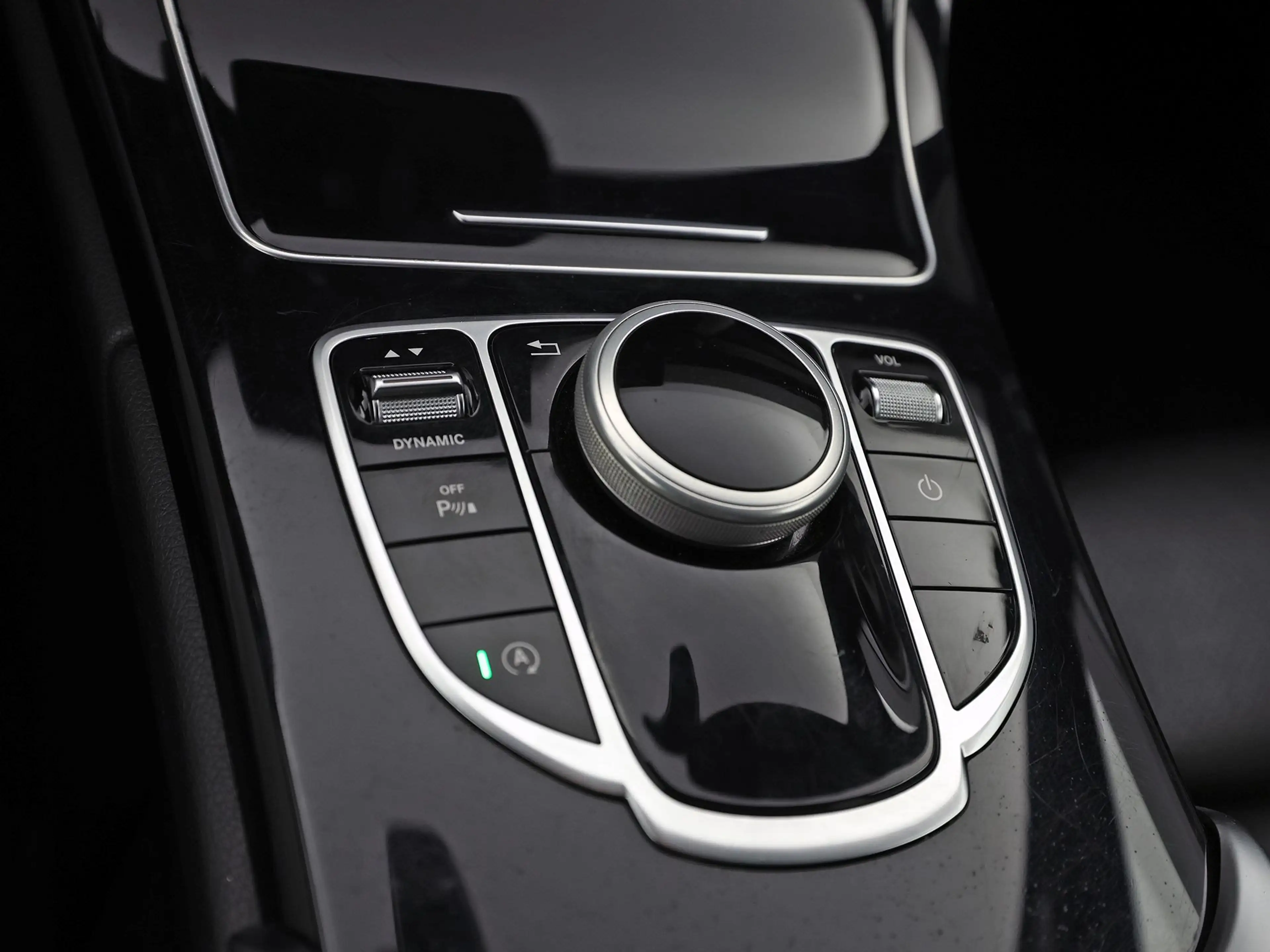 Mercedes-Benz C 180 AMG Sport 156Pk Automaat (NAVIGATIE, CAMERA, LEDER — photo 10