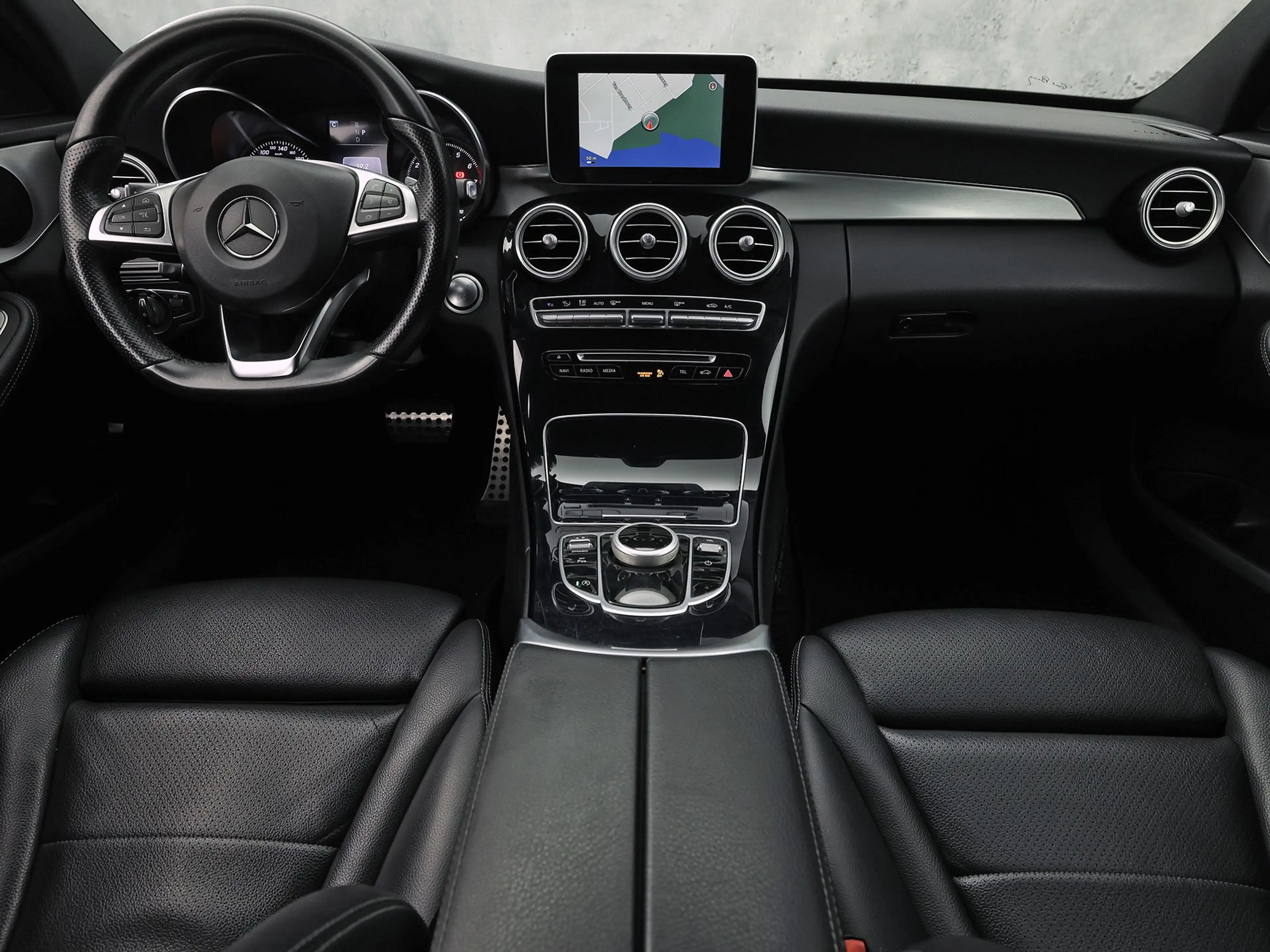 Mercedes-Benz C 180 AMG Sport 156Pk Automaat (NAVIGATIE, CAMERA, LEDER — photo 6