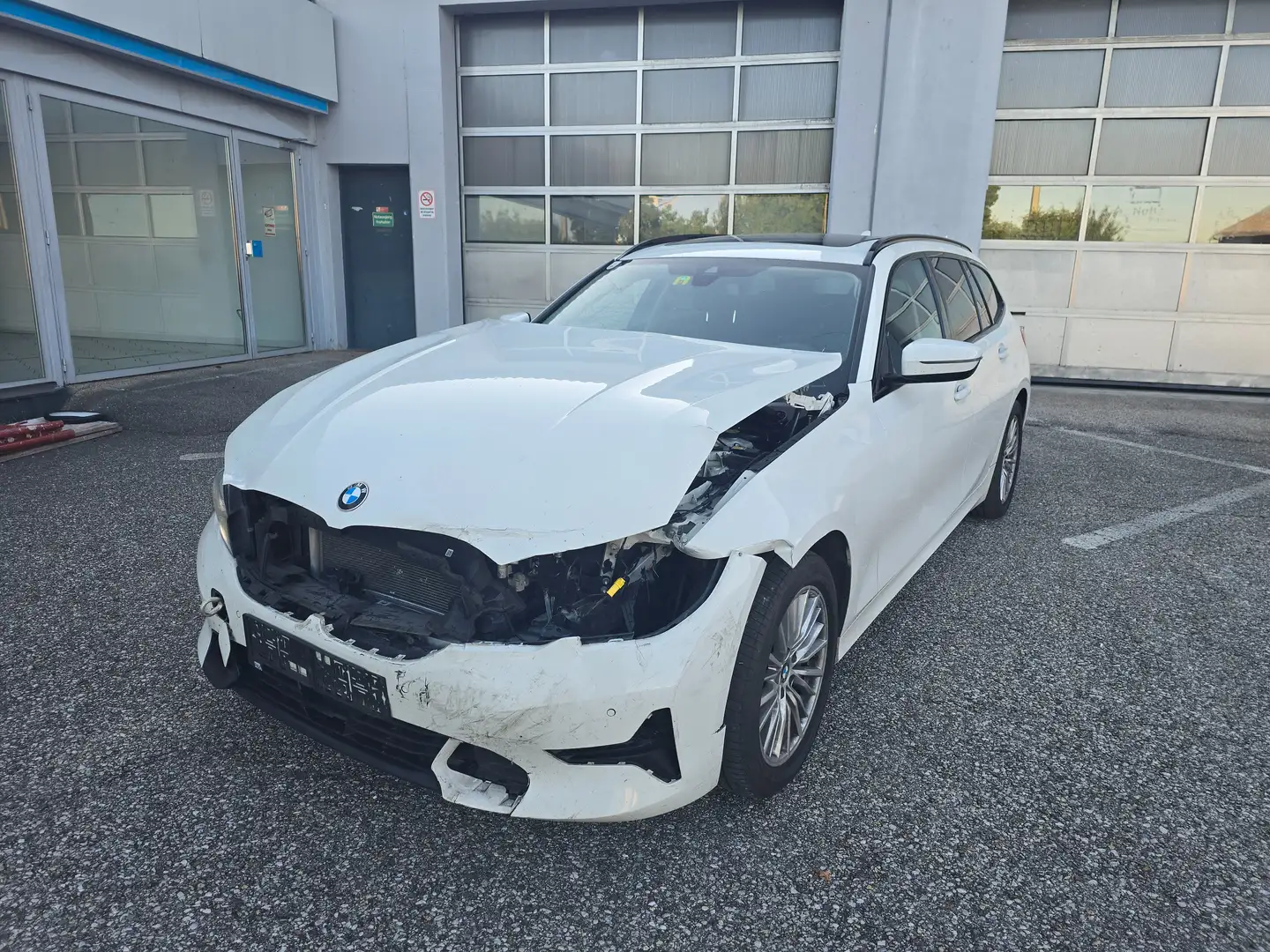 BMW 330 330 d xDrive Sport Line Blanc - 1