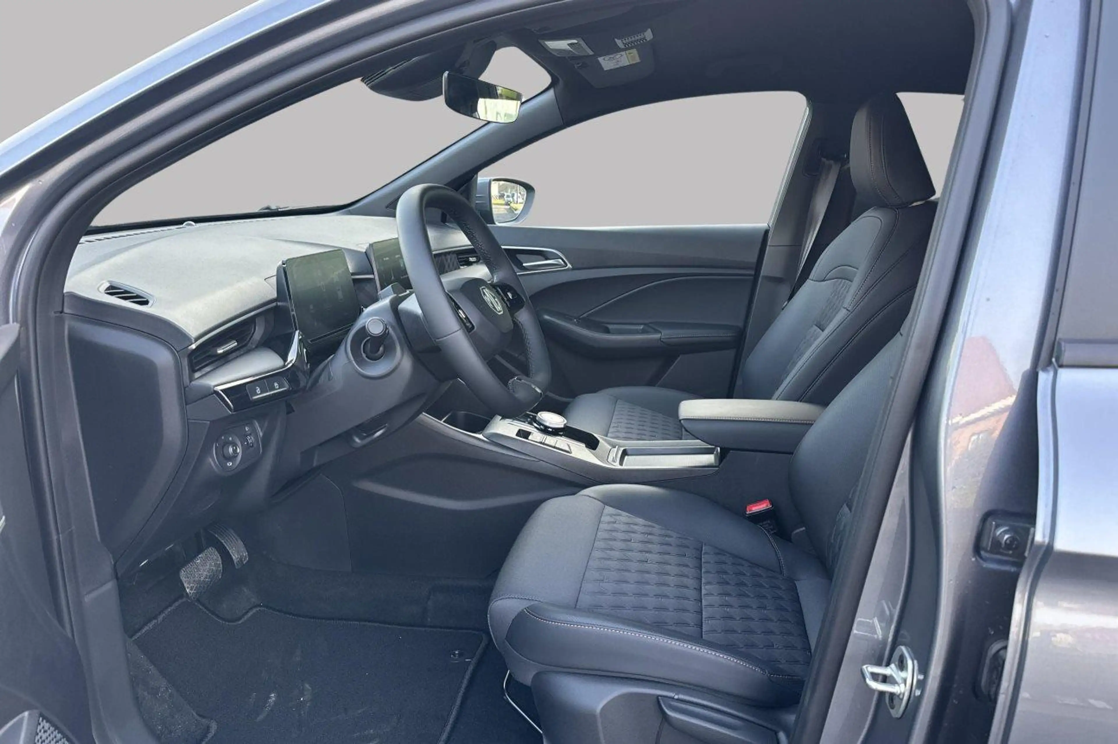 MG MG3 HYBRID+ LUXURY 194 pk — photo 10