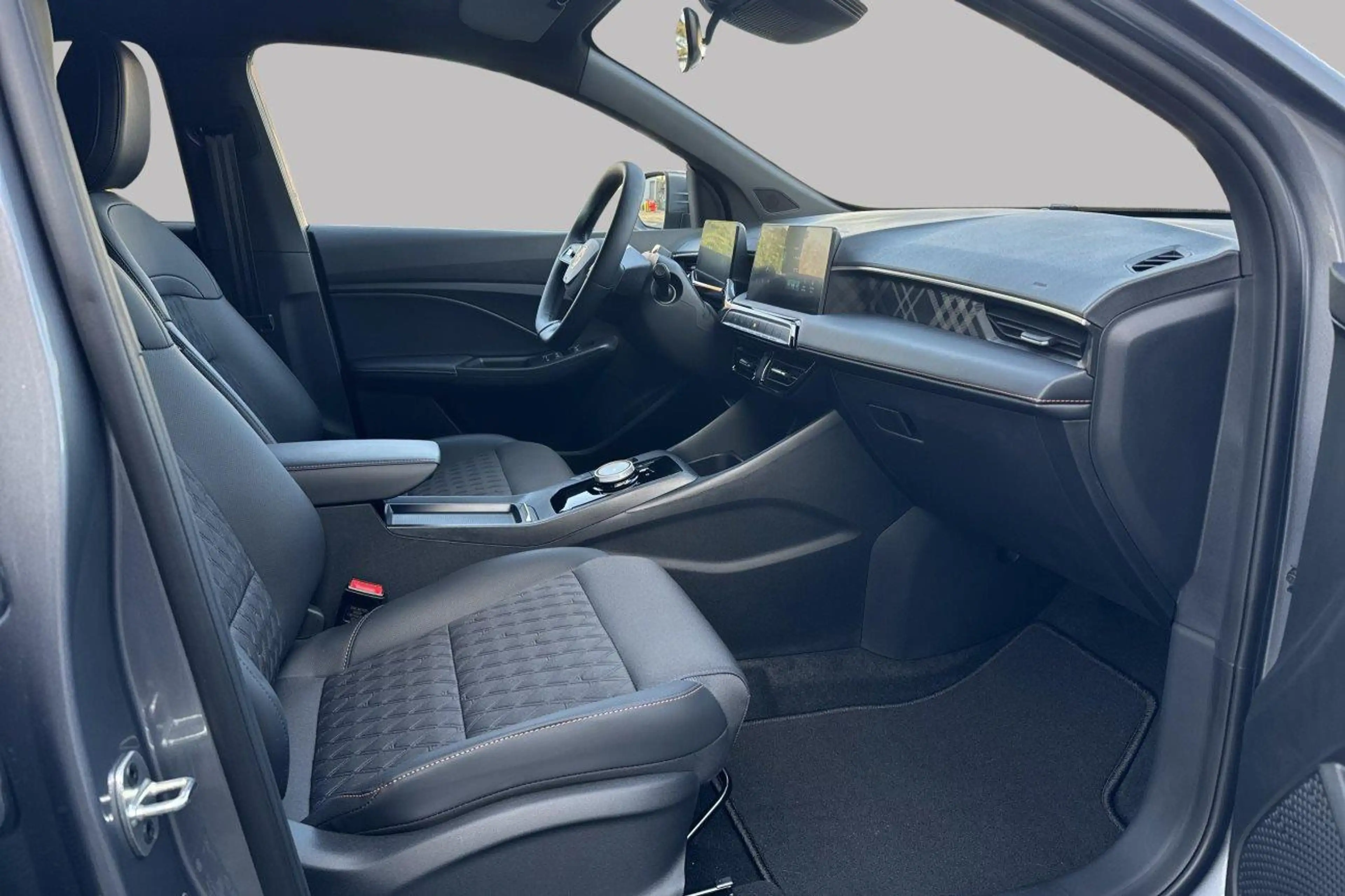 MG MG3 HYBRID+ LUXURY 194 pk — photo 8