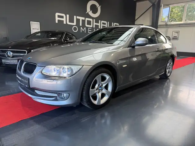 BMW 320 i Coupe 2-Hand/Xenon/S-Dach/H&K/Leder