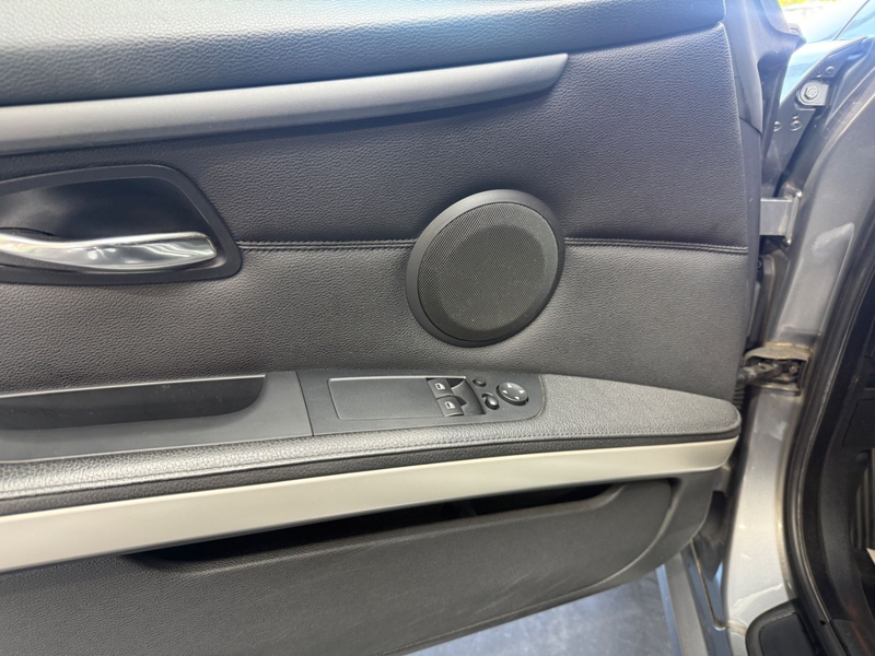 BMW 320 i Coupe 2-Hand/Xenon/S-Dach/H&K/Leder — photo 11