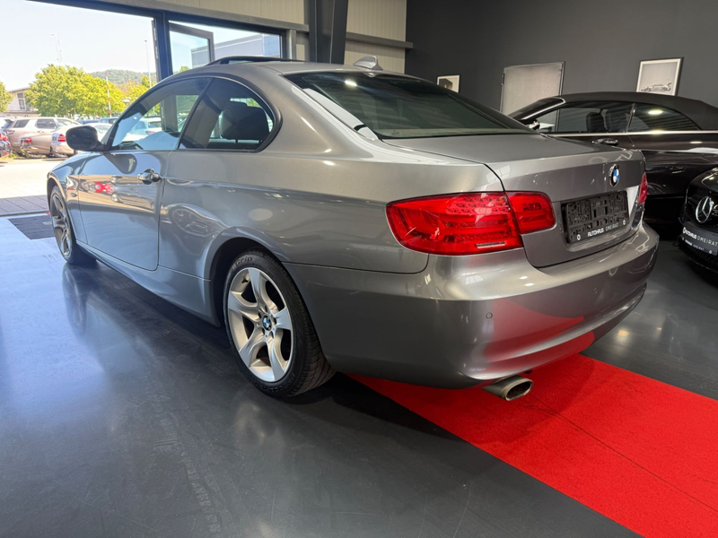 BMW 320 i Coupe 2-Hand/Xenon/S-Dach/H&K/Leder — photo 8
