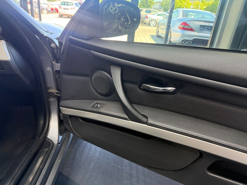 BMW 320 i Coupe 2-Hand/Xenon/S-Dach/H&K/Leder — photo 13