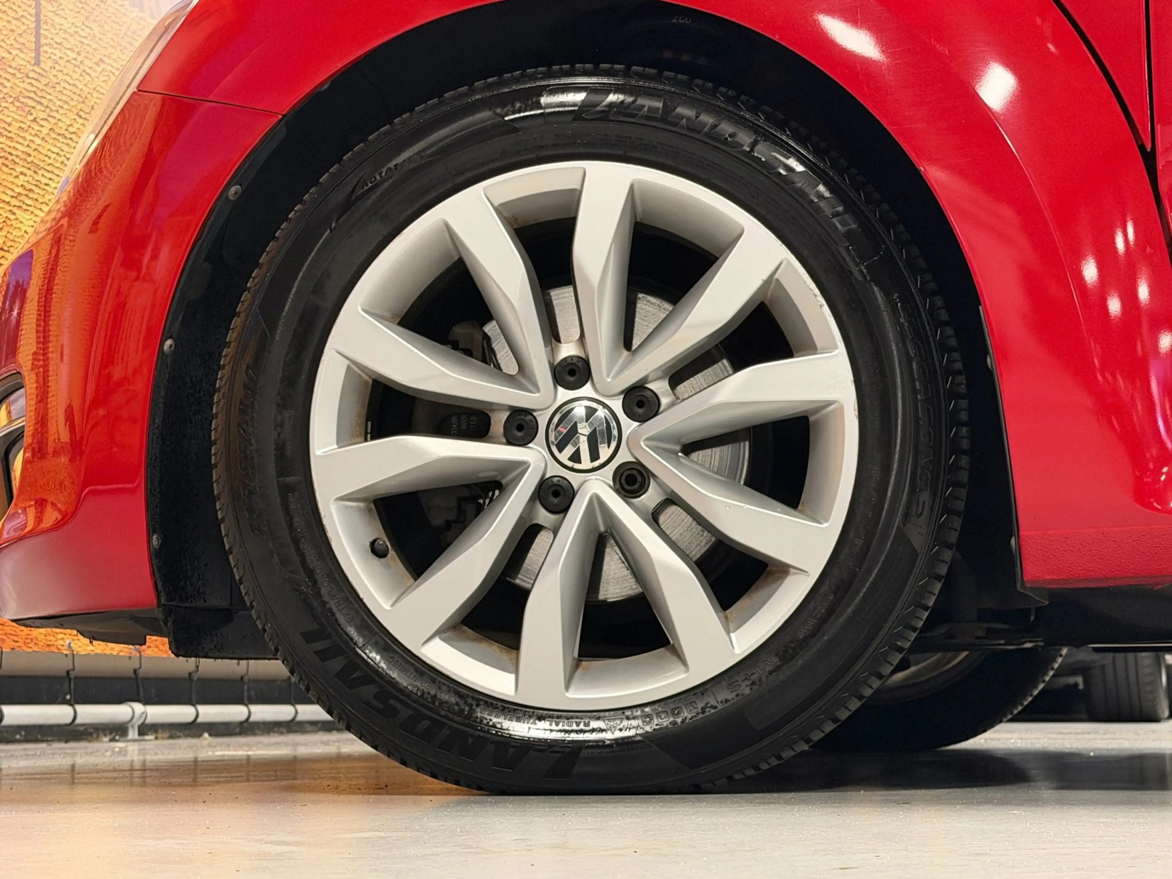 Volkswagen Beetle Cabriolet 2.0 TDI Design Climate&Cruise Control — photo 19