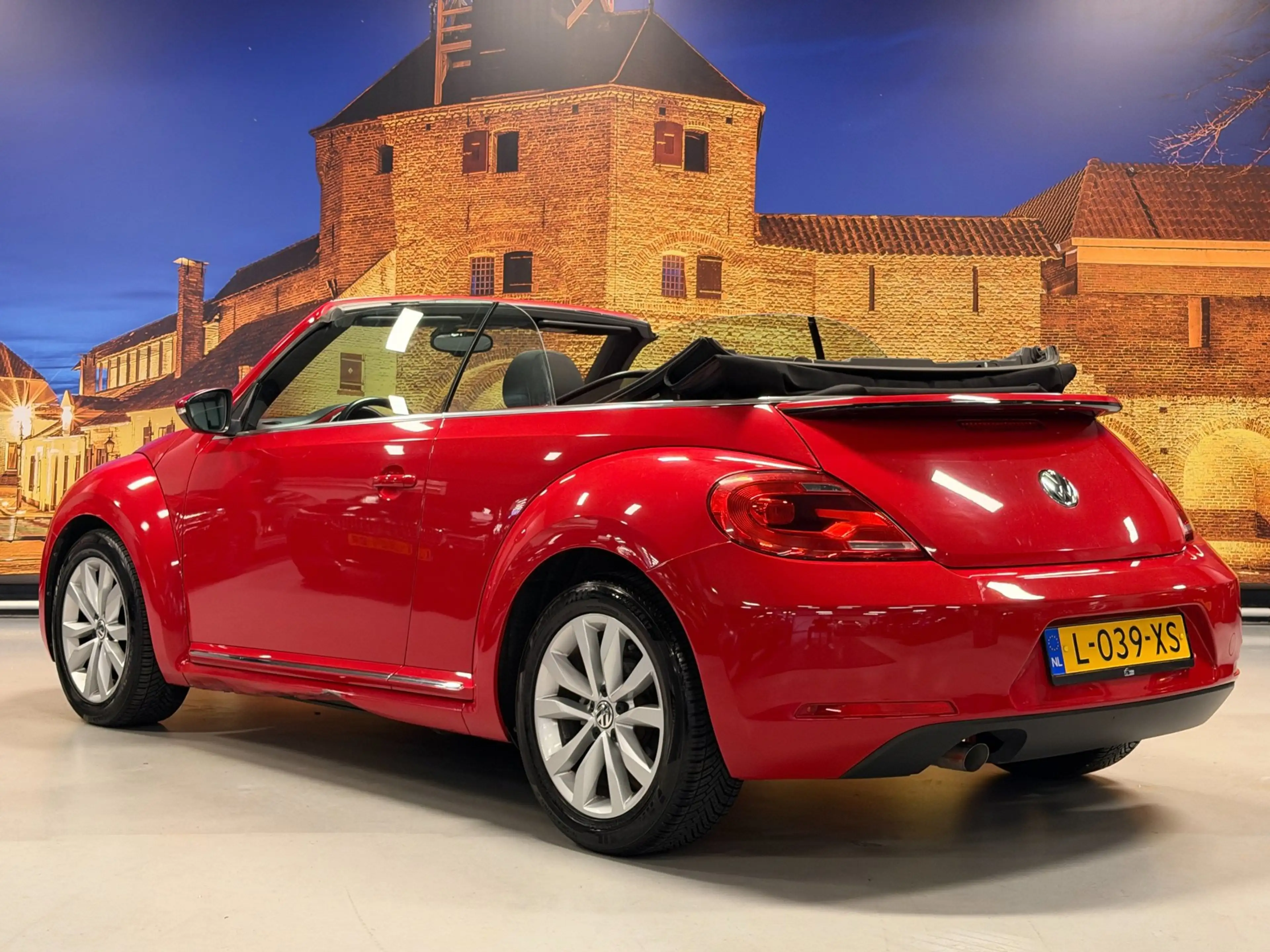 Volkswagen Beetle Cabriolet 2.0 TDI Design Climate&Cruise Control — photo 16