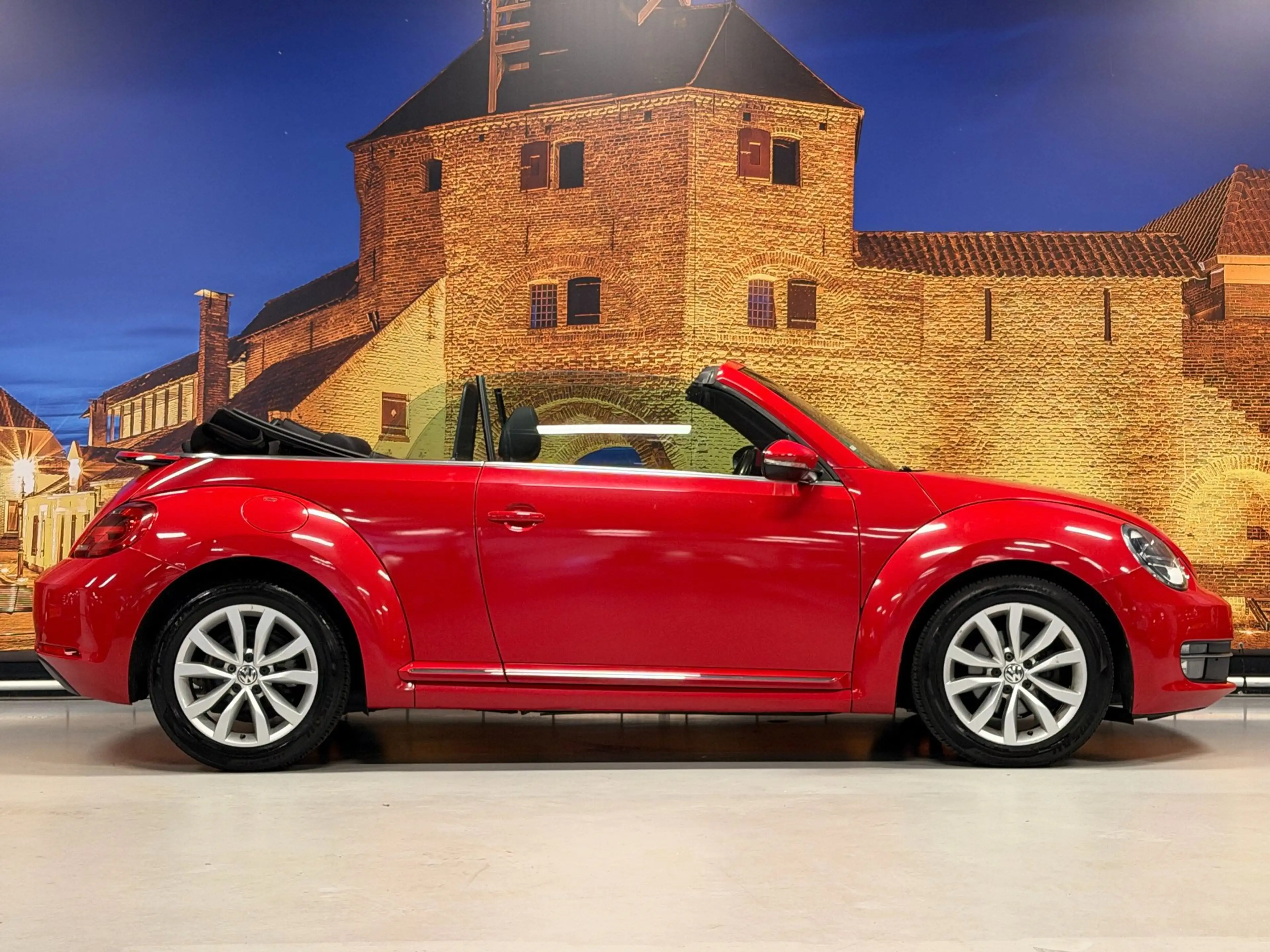 Volkswagen Beetle Cabriolet 2.0 TDI Design Climate&Cruise Control — photo 23