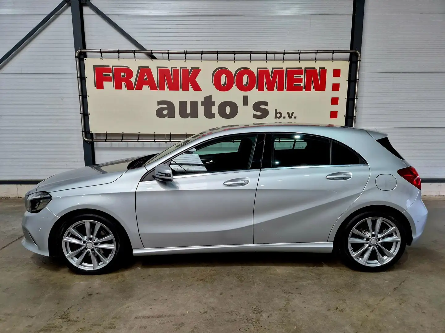 Mercedes-Benz A 160 102PK Ambition + NAP|41.974KM!!|Dealer OH|LED|Navi Grijs - 2