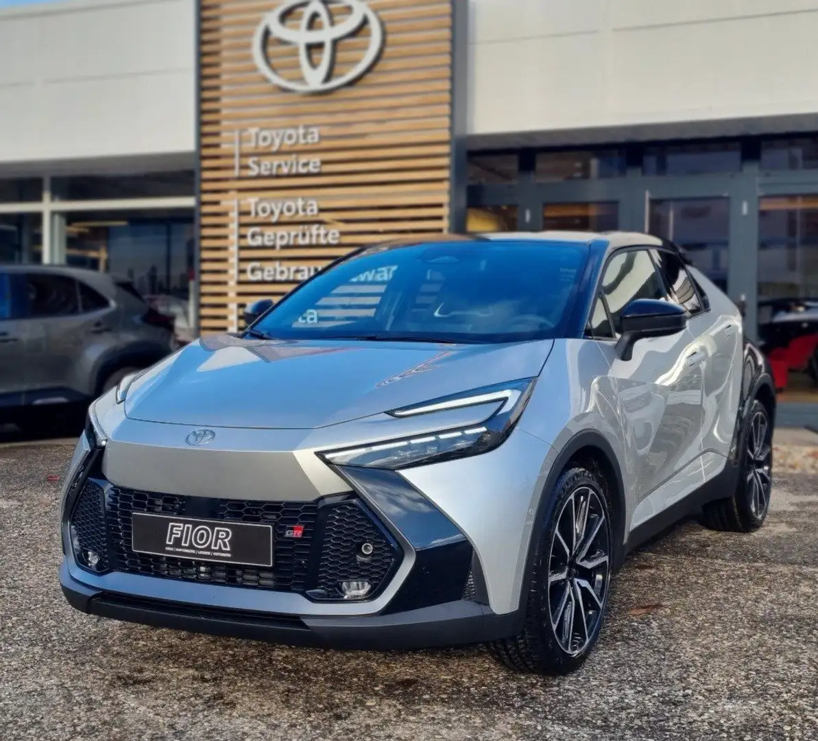 Toyota C-HR GR Sport Premier AWD-i Grau - 1