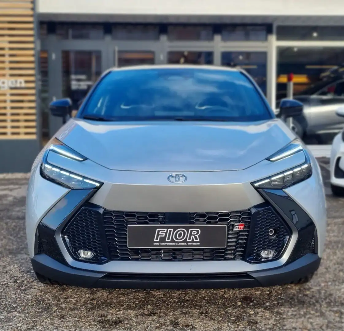 Toyota C-HR GR Sport Premier AWD-i Grau - 2