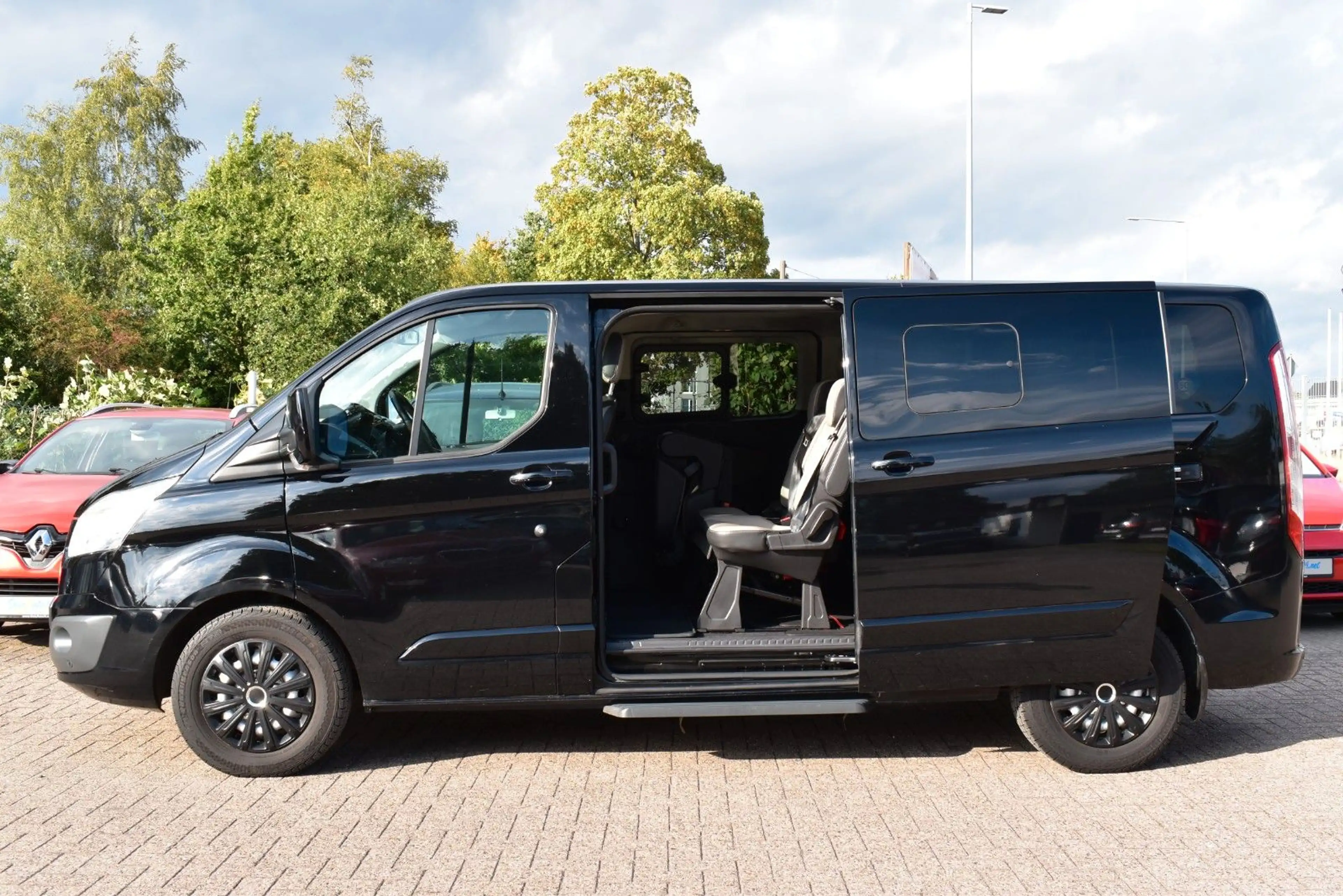 Ford Tourneo Custom Kombi 310 L2 Titanium 2.Hd|Leder| — photo 9