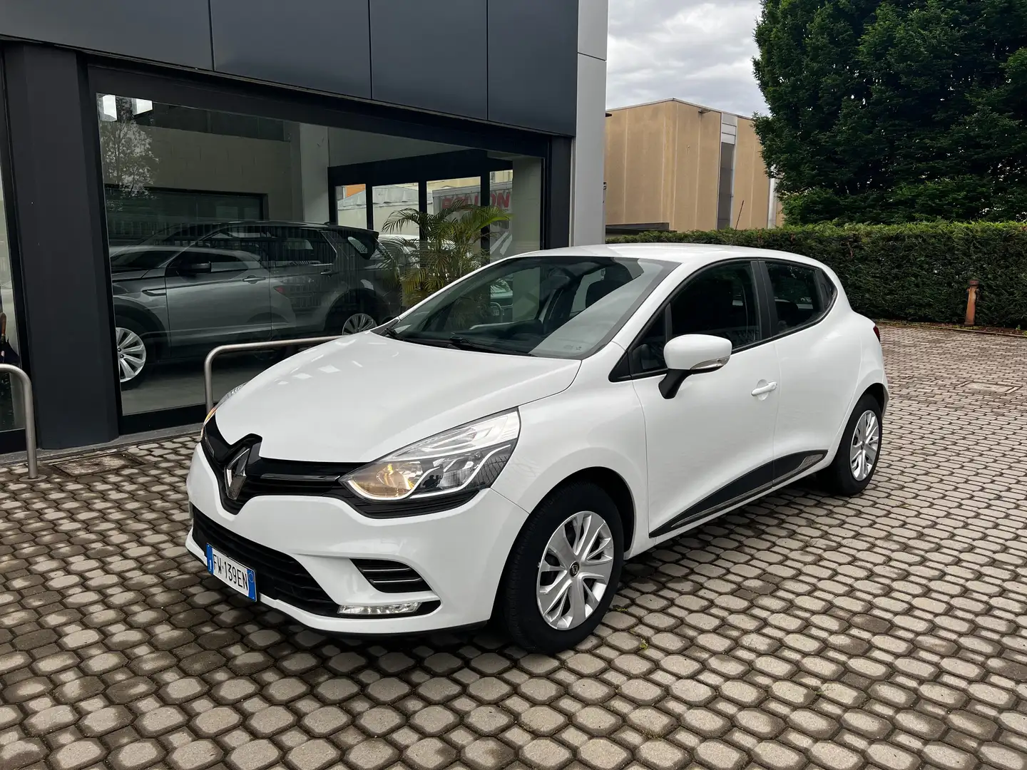 Renault Clio Clio 0.9 tce energy Life Gpl 90cv my18 Bianco - 1