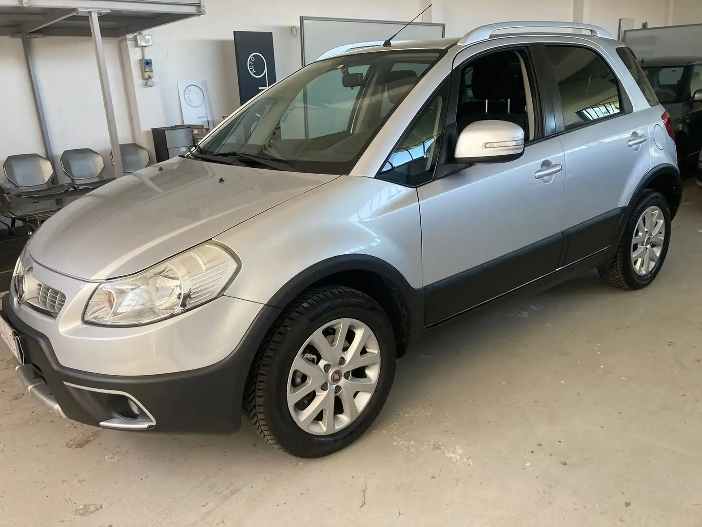 Fiat Sedici 1.6 16v Emotion 4x4 120cv PARI AL NUOVO EURO 5B Stříbrná - 1