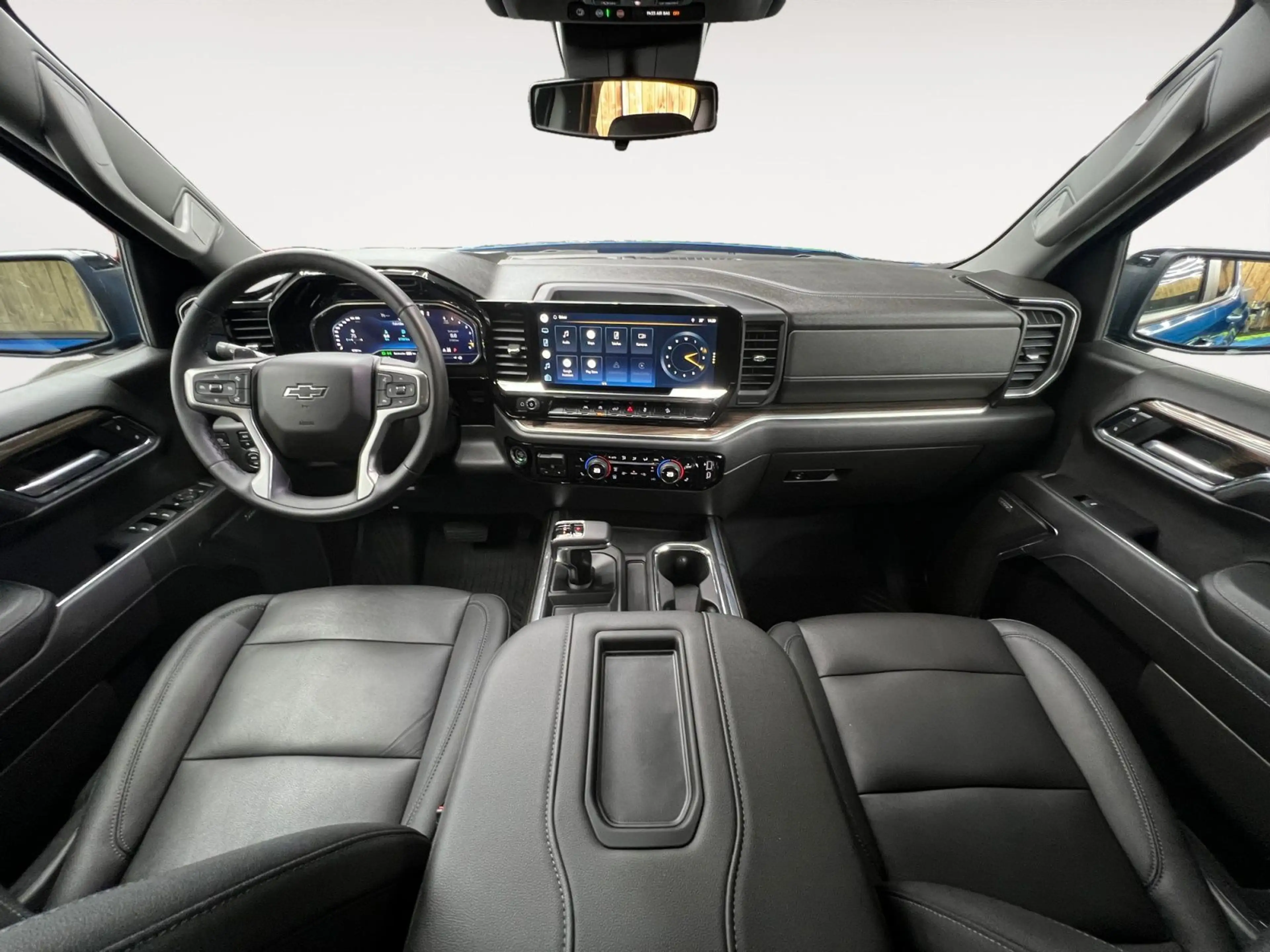 Chevrolet Silverado RST Duramax 1500 Crew Cab *Z71* — photo 7