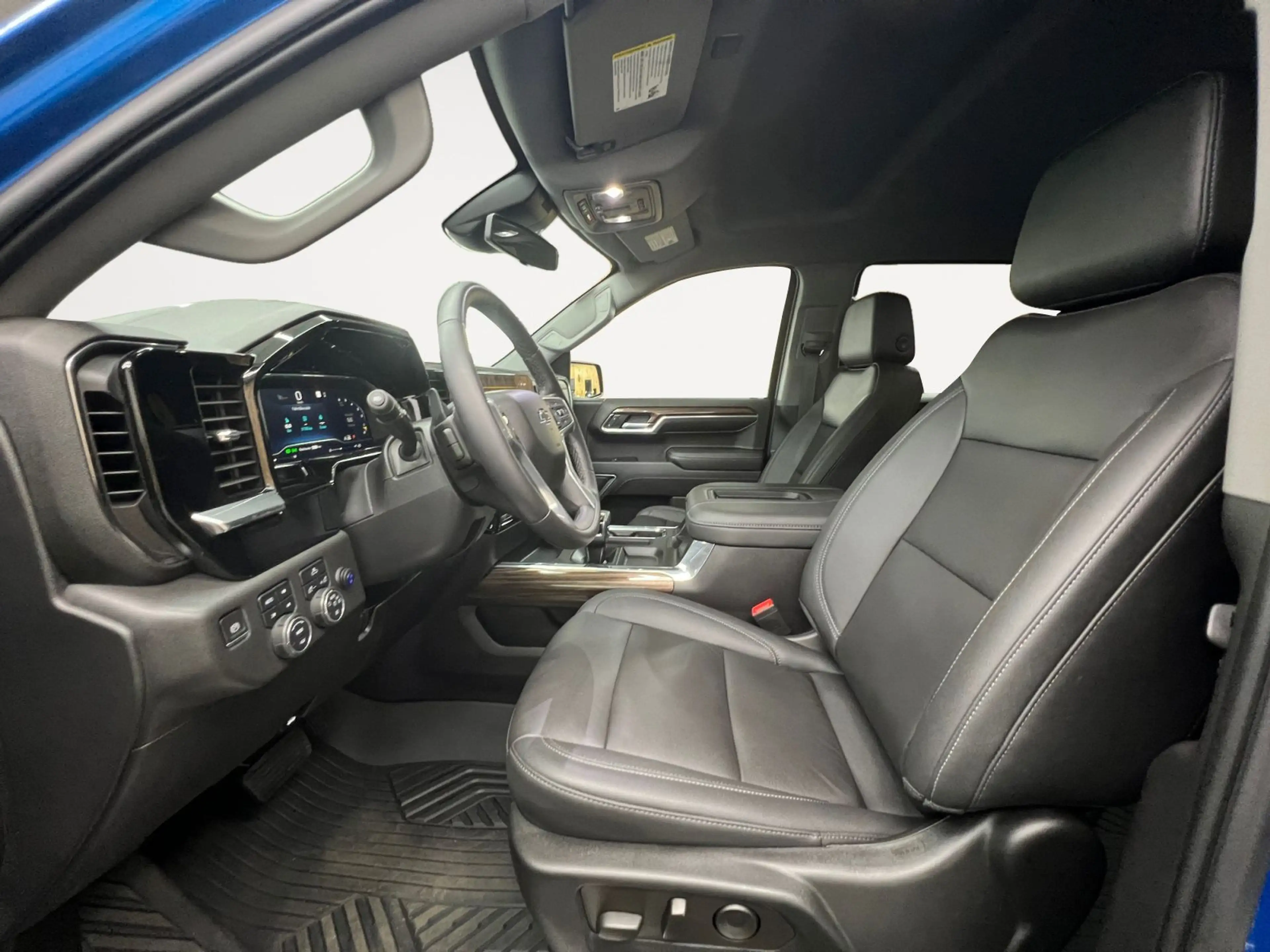 Chevrolet Silverado RST Duramax 1500 Crew Cab *Z71* — photo 6