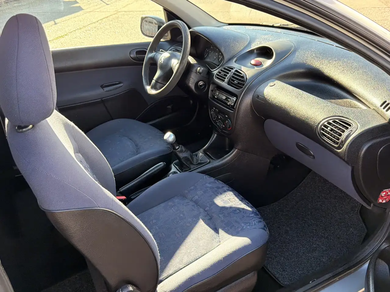 Peugeot 206 1.4 XR, APK TOT 30-09-2027, STUURBEKRACHTIGING, EL, foto 6