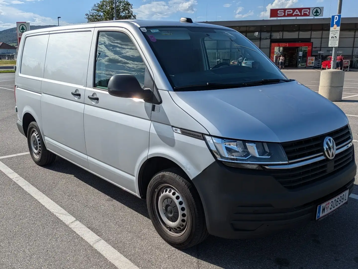 Volkswagen T6 Kombi KR 2,0 TDI Silber - 2
