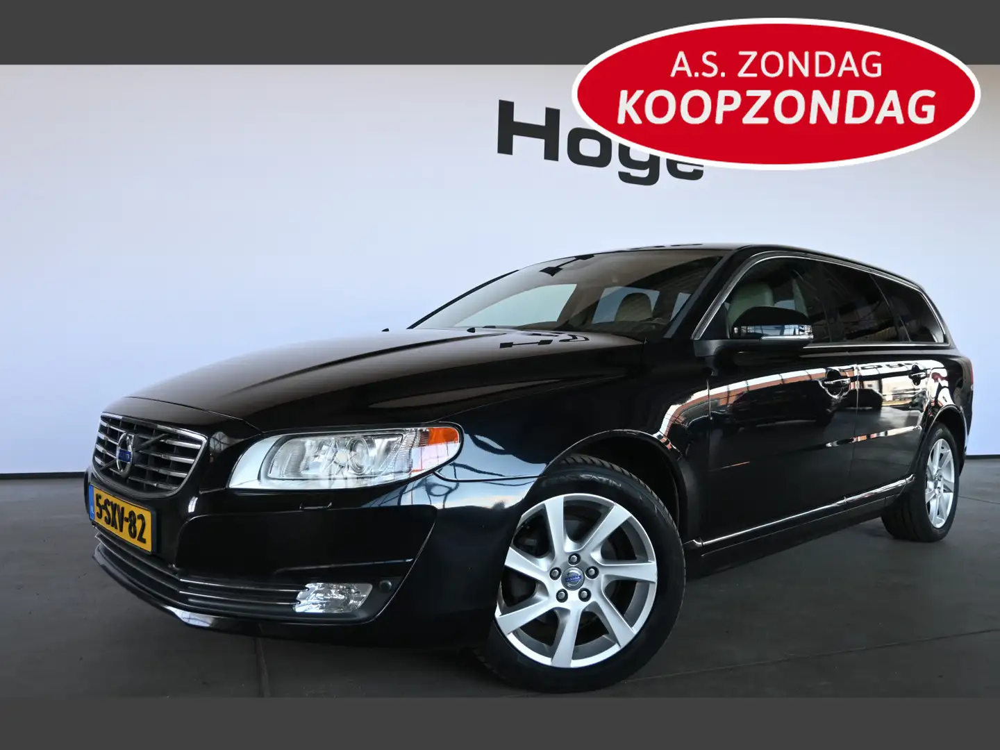 Volvo V70 1.6 T4 Kinetic Automaat Clima Navigatie Leder Goed Zwart - 1