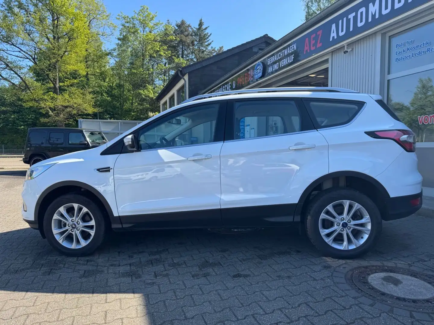 Ford Kuga Titanium* Aus erster Hand*68.000 km* Weiß - 2