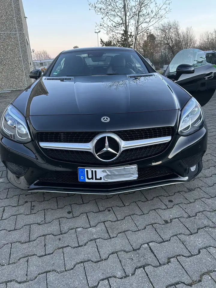 Mercedes-Benz SLC 200
