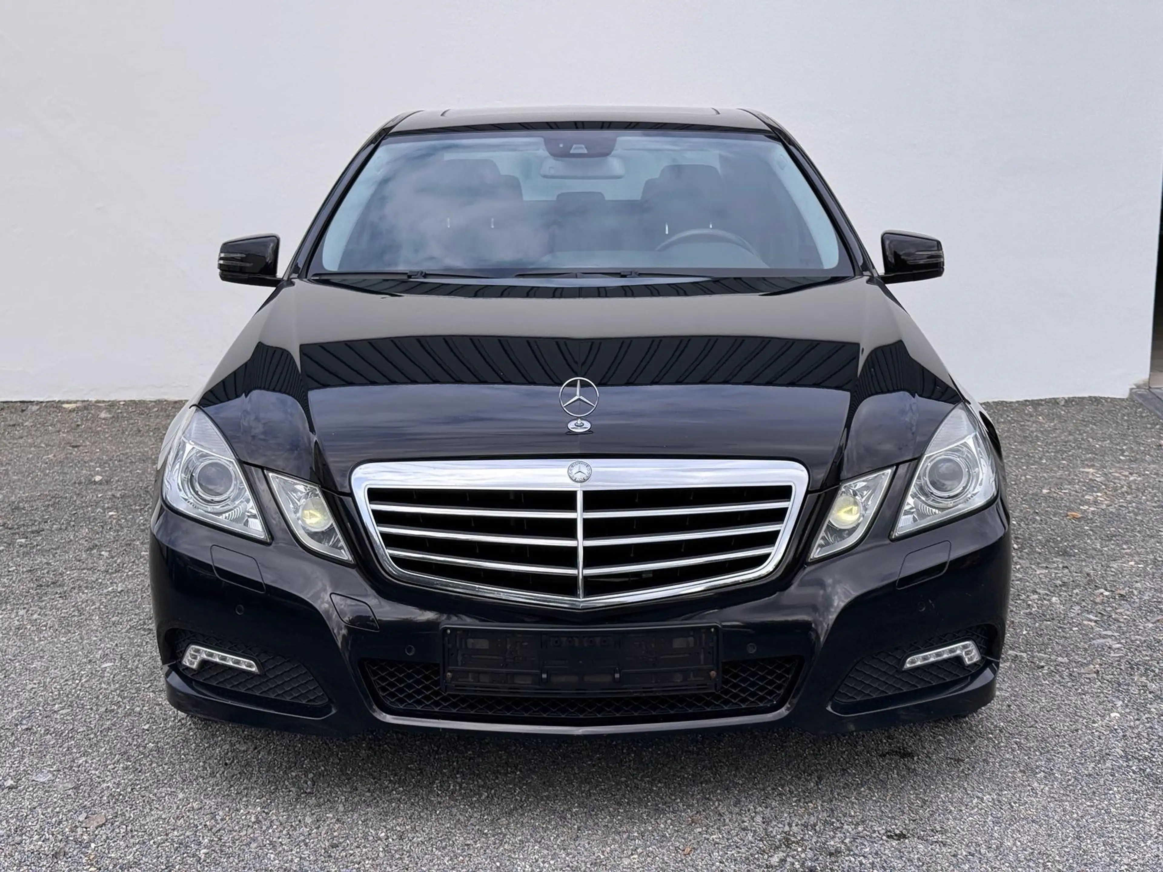 Mercedes-Benz E 250 E250 CDI*AHK*PANO*ILS*VOLLLEDER*AUTOMATIK*PDC — photo 6