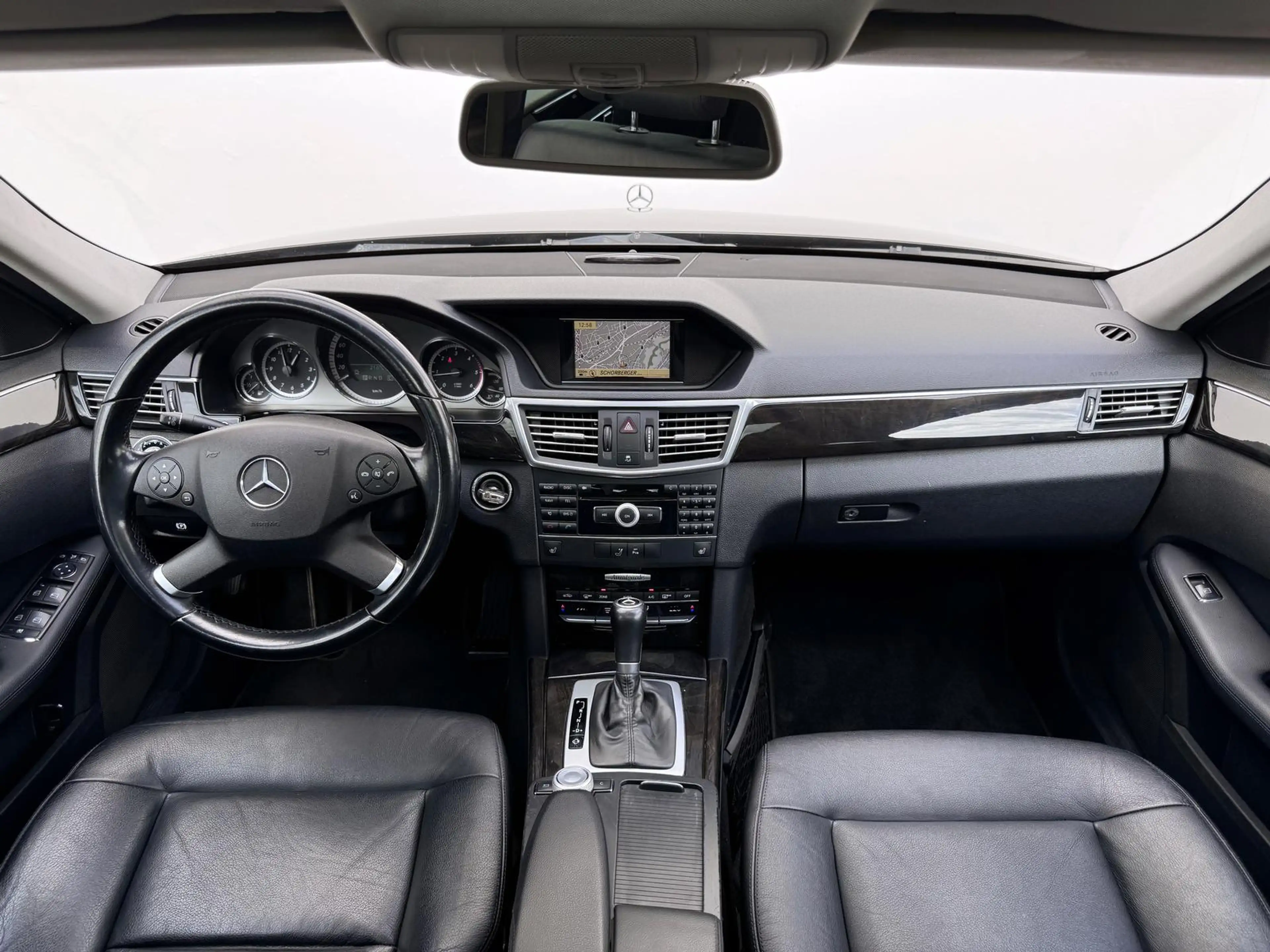 Mercedes-Benz E 250 E250 CDI*AHK*PANO*ILS*VOLLLEDER*AUTOMATIK*PDC — photo 9