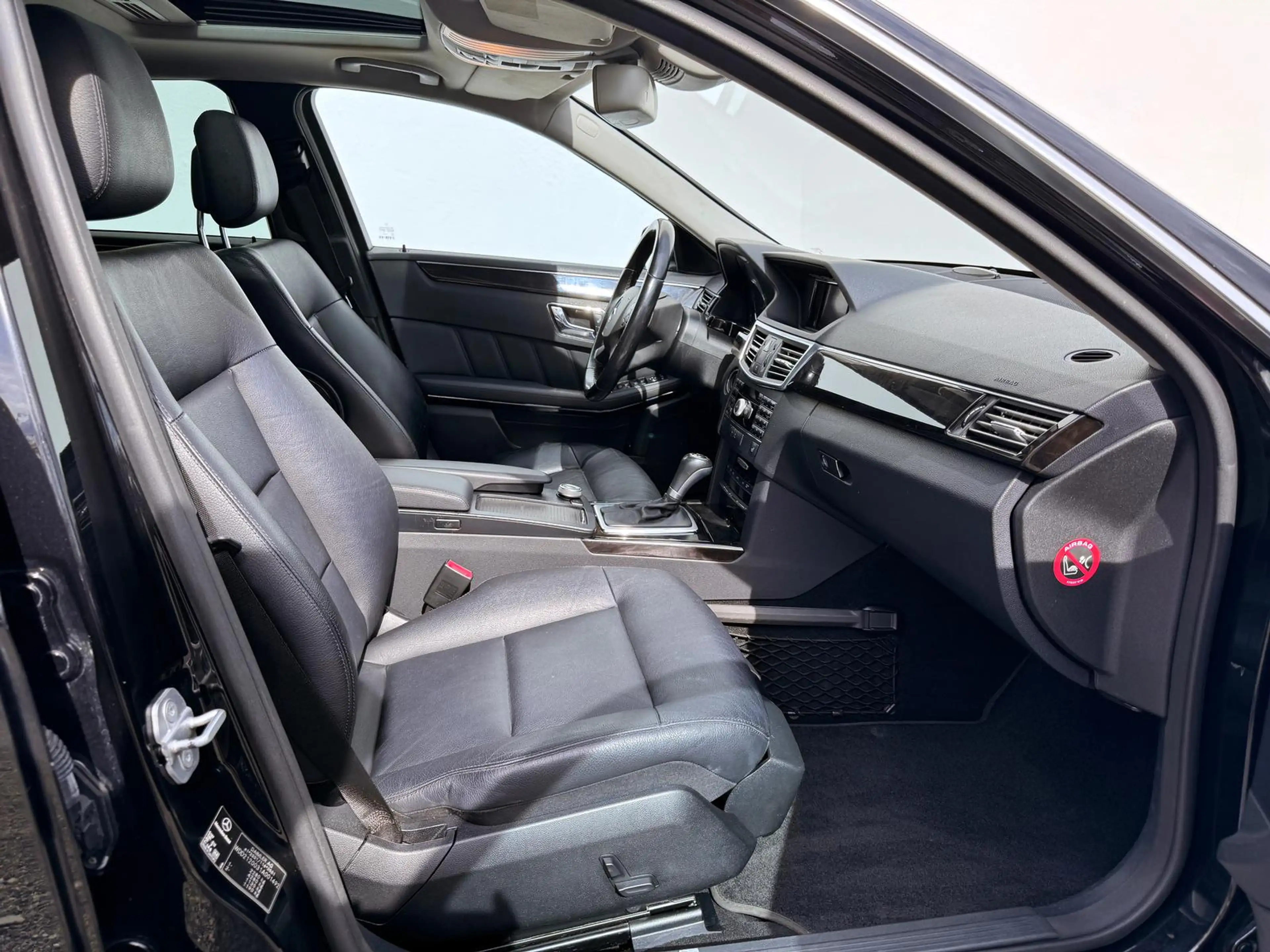 Mercedes-Benz E 250 E250 CDI*AHK*PANO*ILS*VOLLLEDER*AUTOMATIK*PDC — photo 10