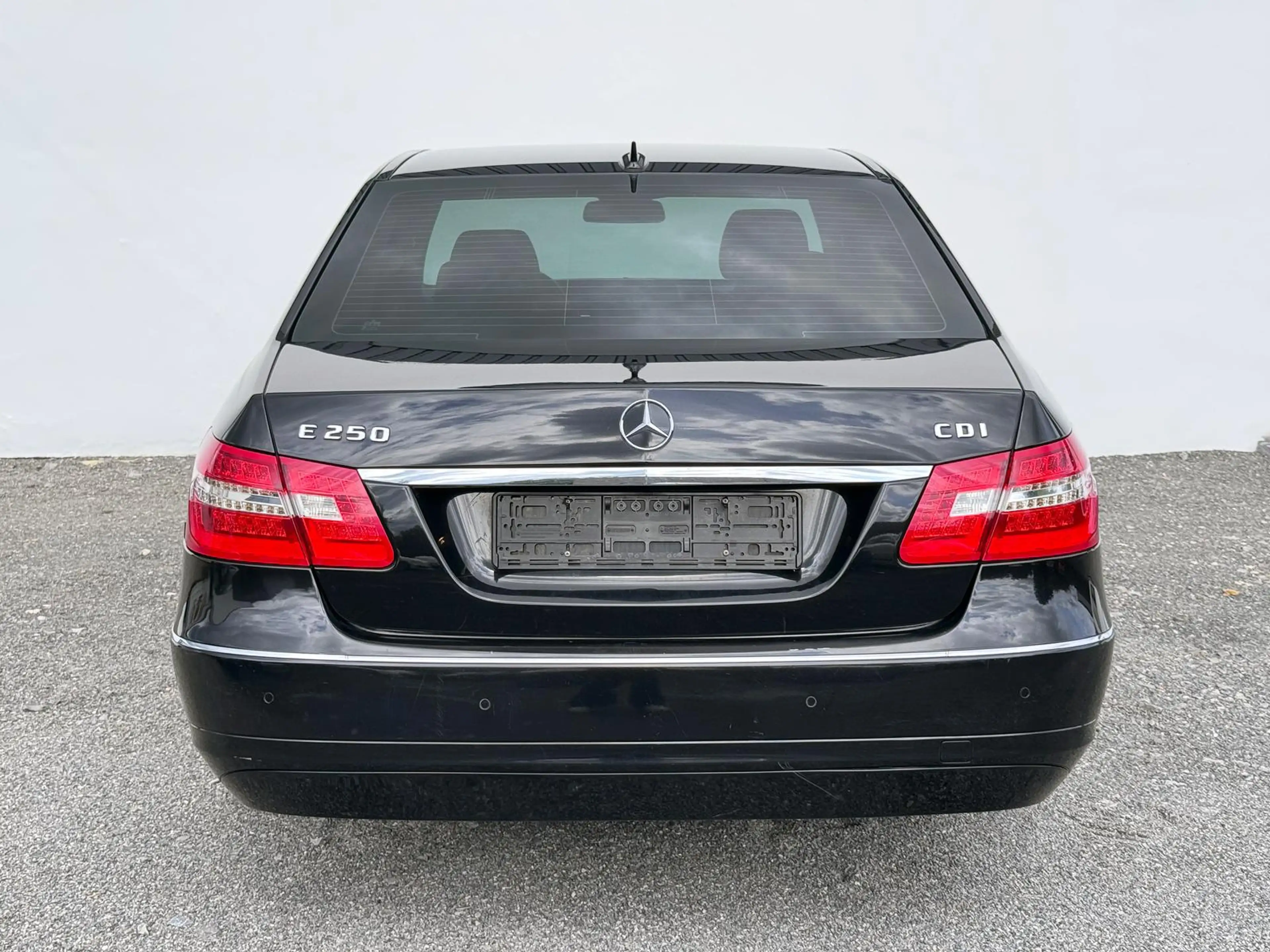 Mercedes-Benz E 250 E250 CDI*AHK*PANO*ILS*VOLLLEDER*AUTOMATIK*PDC — photo 7