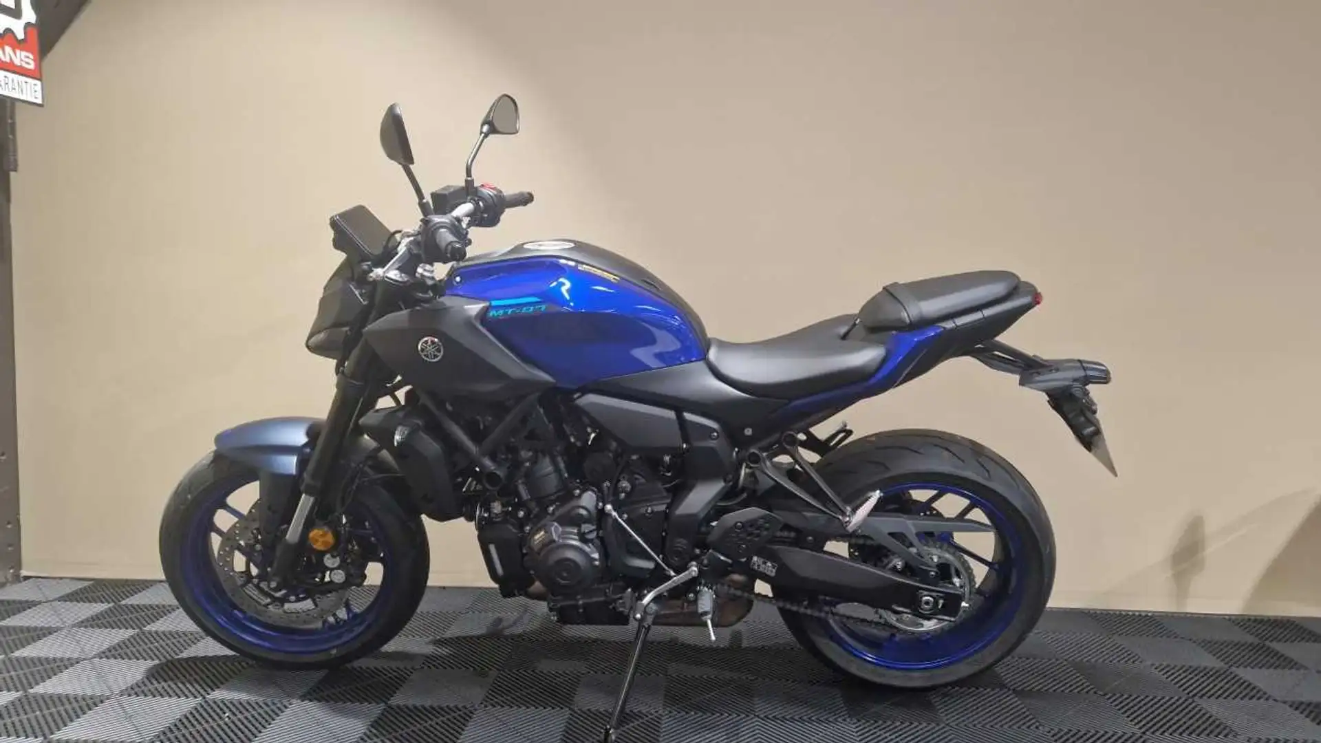 Yamaha MT-07 Blau - 2